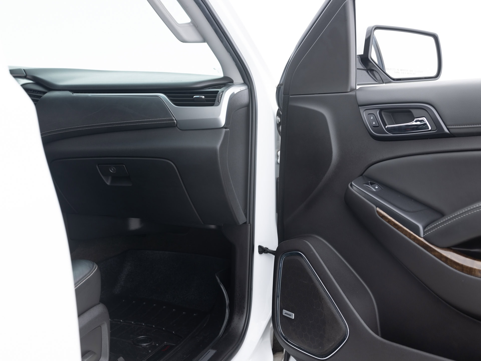 Used White Chevrolet Tahoe LT_-20 for Sale