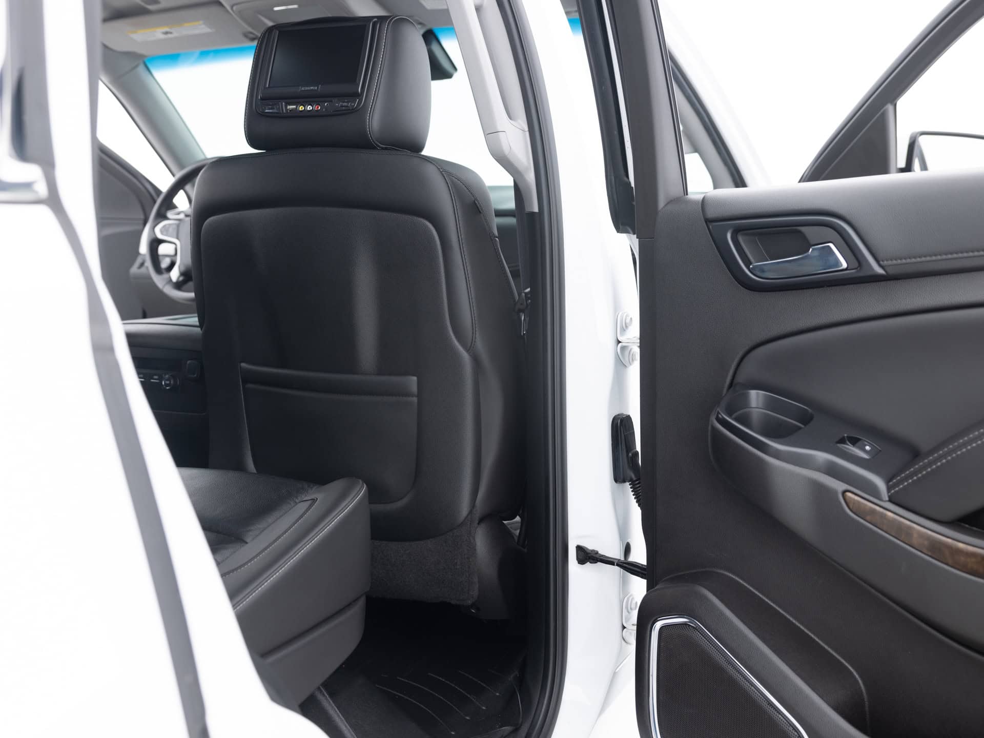 Used White Chevrolet Tahoe LT_-22 for Sale