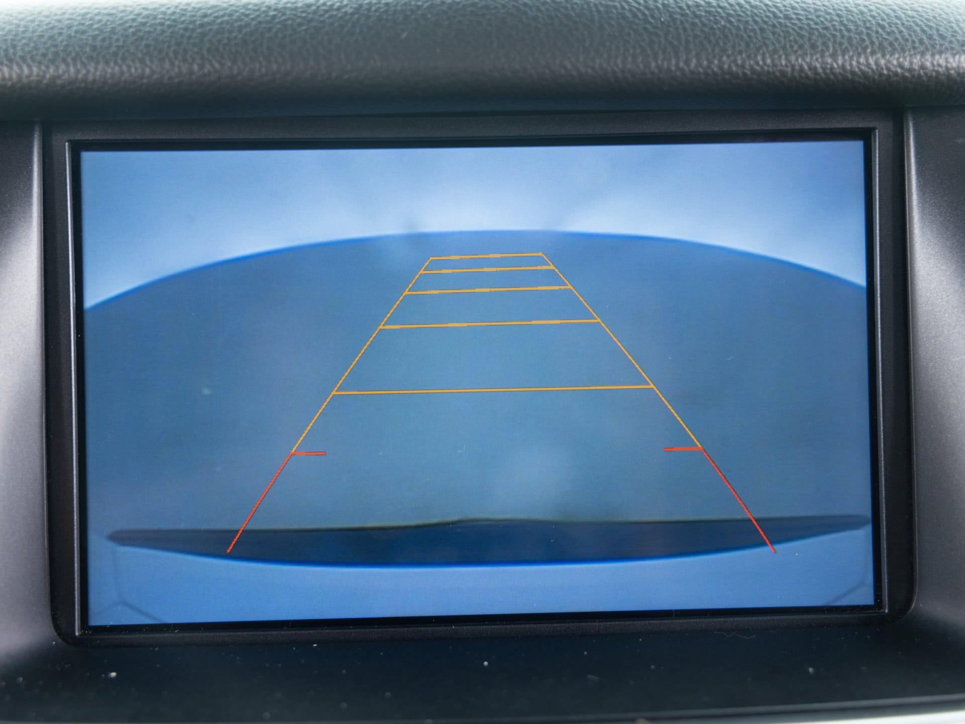 Used White Chevrolet Tahoe LT_-29 for Sale