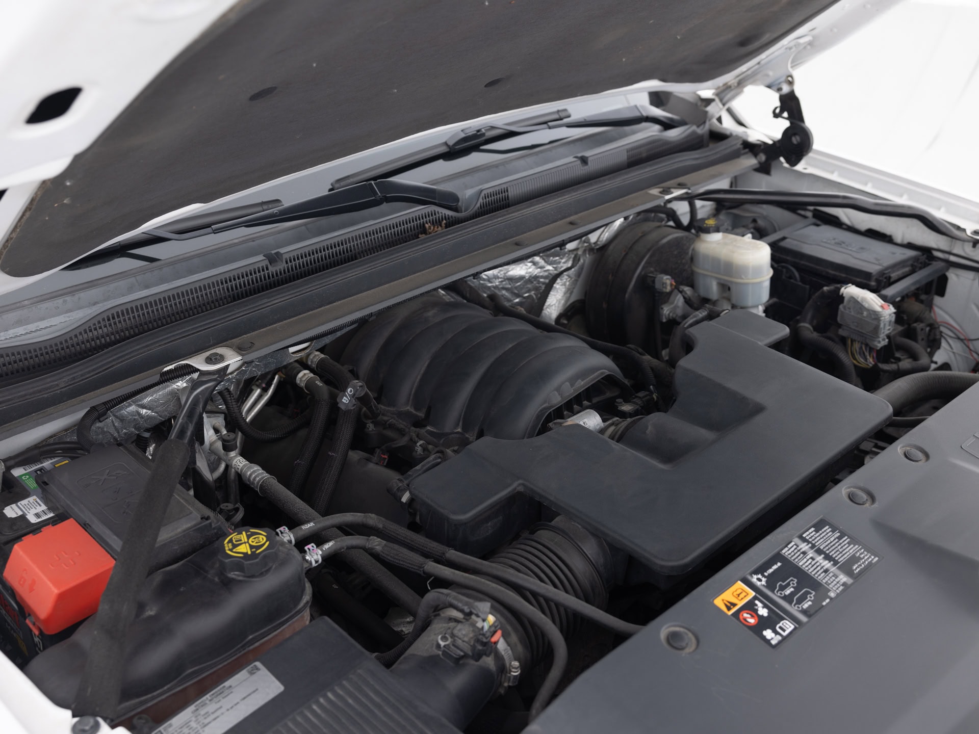 Used White Chevrolet Tahoe LT_-34 for Sale