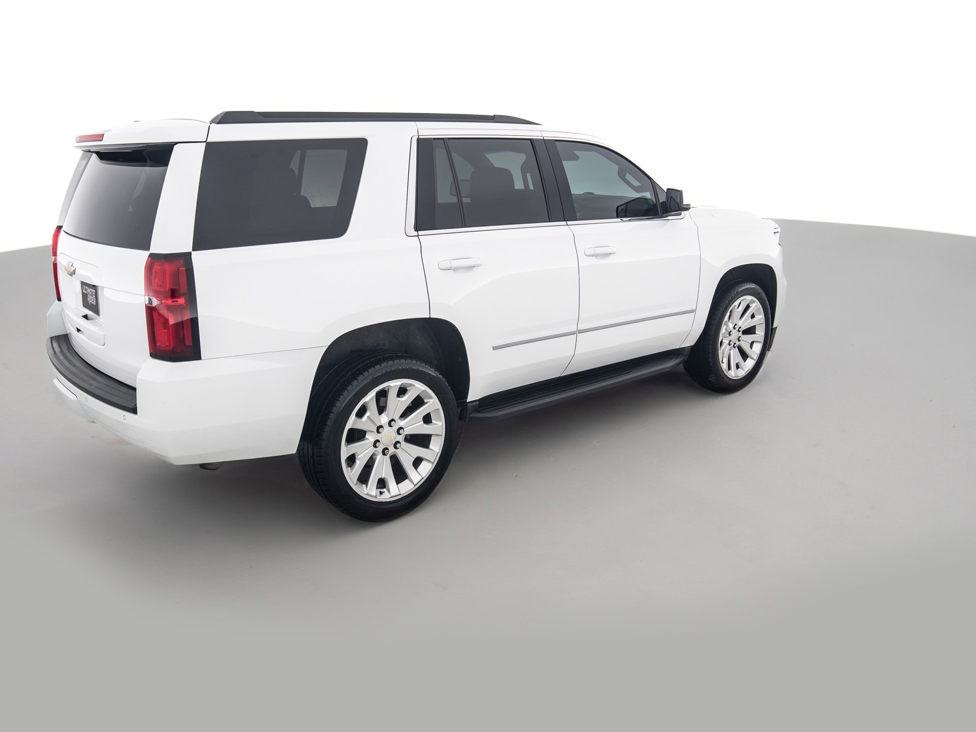 Used White Chevrolet Tahoe LT_-4 for Sale
