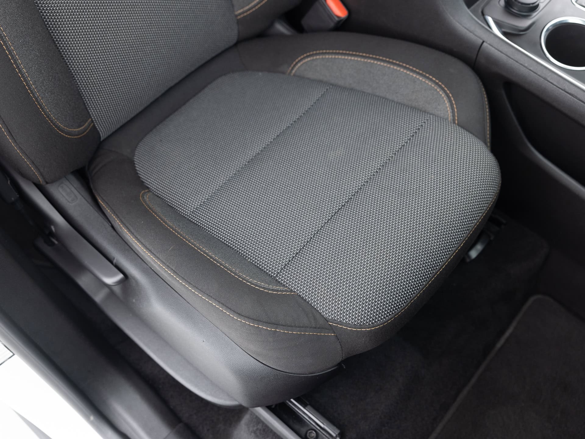 Used White Chevrolet Traverse-17 for Sale