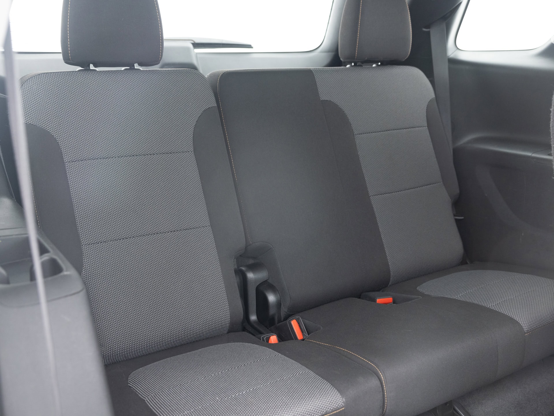 Used White Chevrolet Traverse-23 for Sale