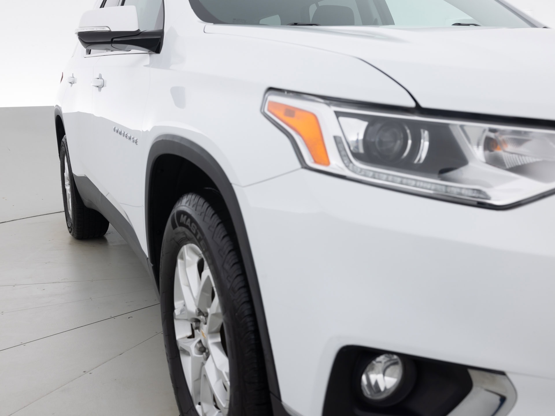 Used White Chevrolet Traverse-4 for Sale
