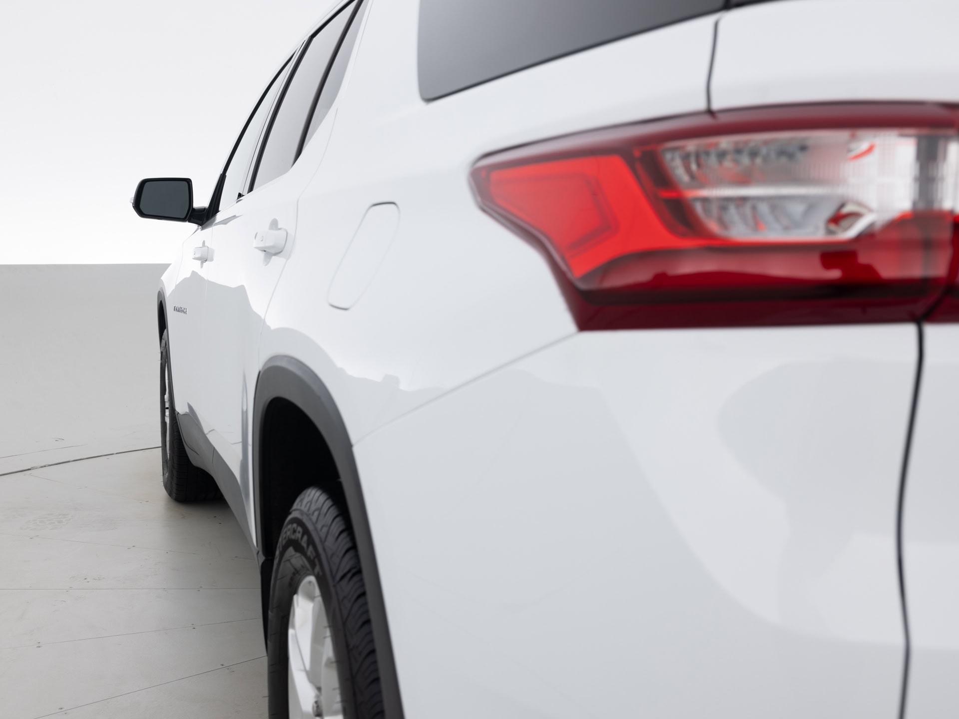 Used White Chevrolet Traverse-6 for Sale