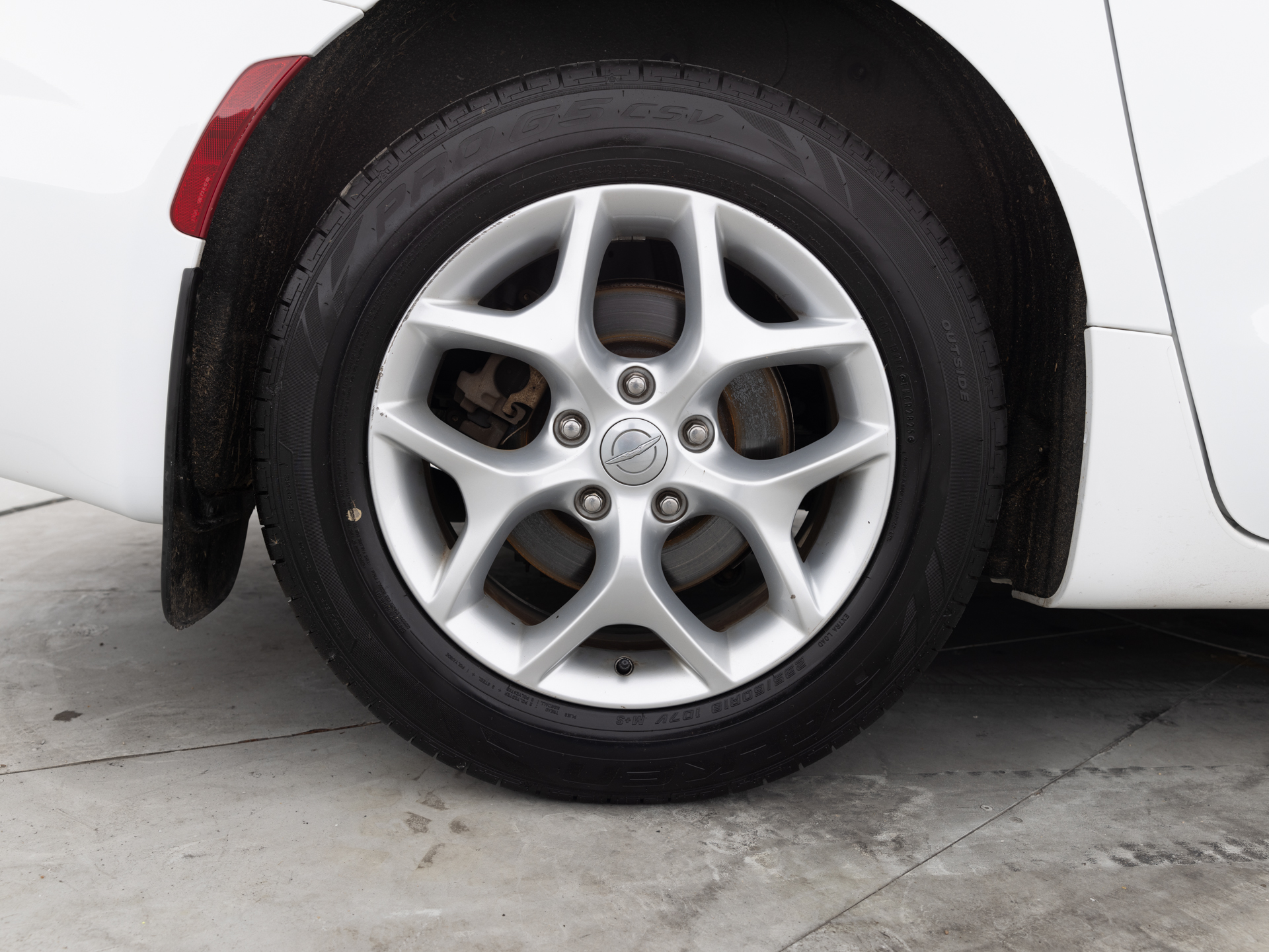 Used White Chrysler Pacifica Touring-10 for Sale