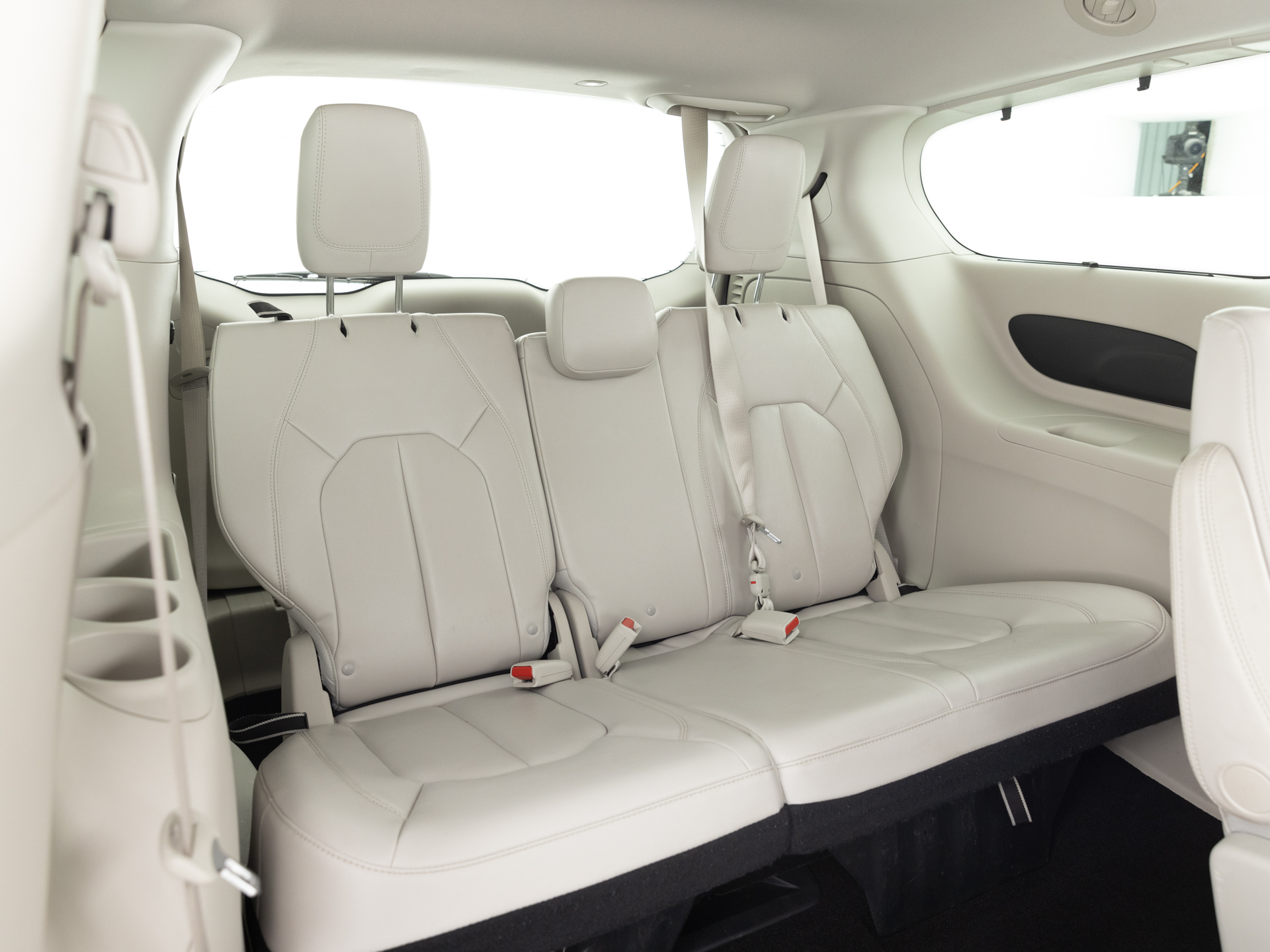 Used White Chrysler Pacifica Touring-20 for Sale