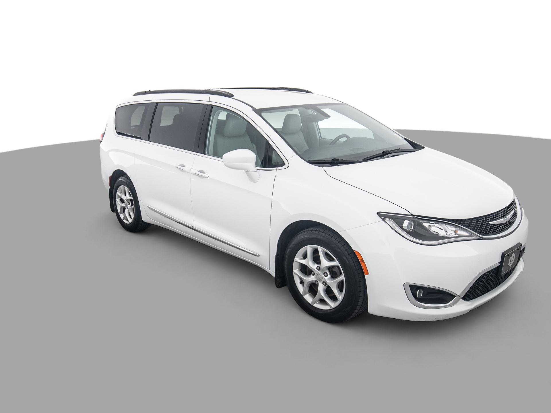 Used White-Chrysler-Pacifica-Touring-3 for Sale