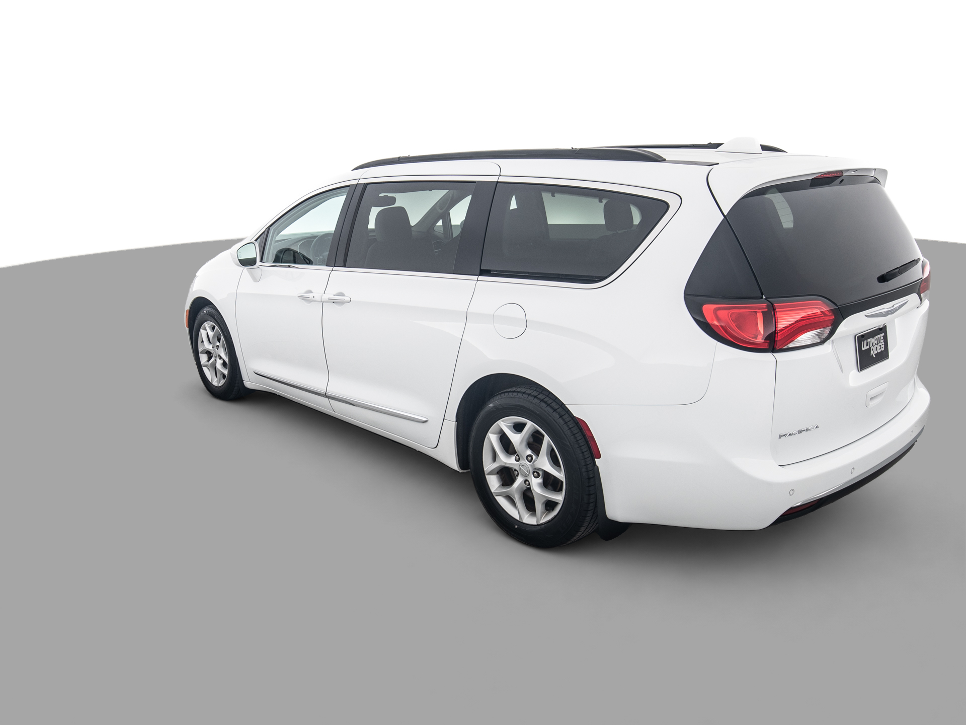 Used White-Chrysler-Pacifica-Touring-7 for Sale