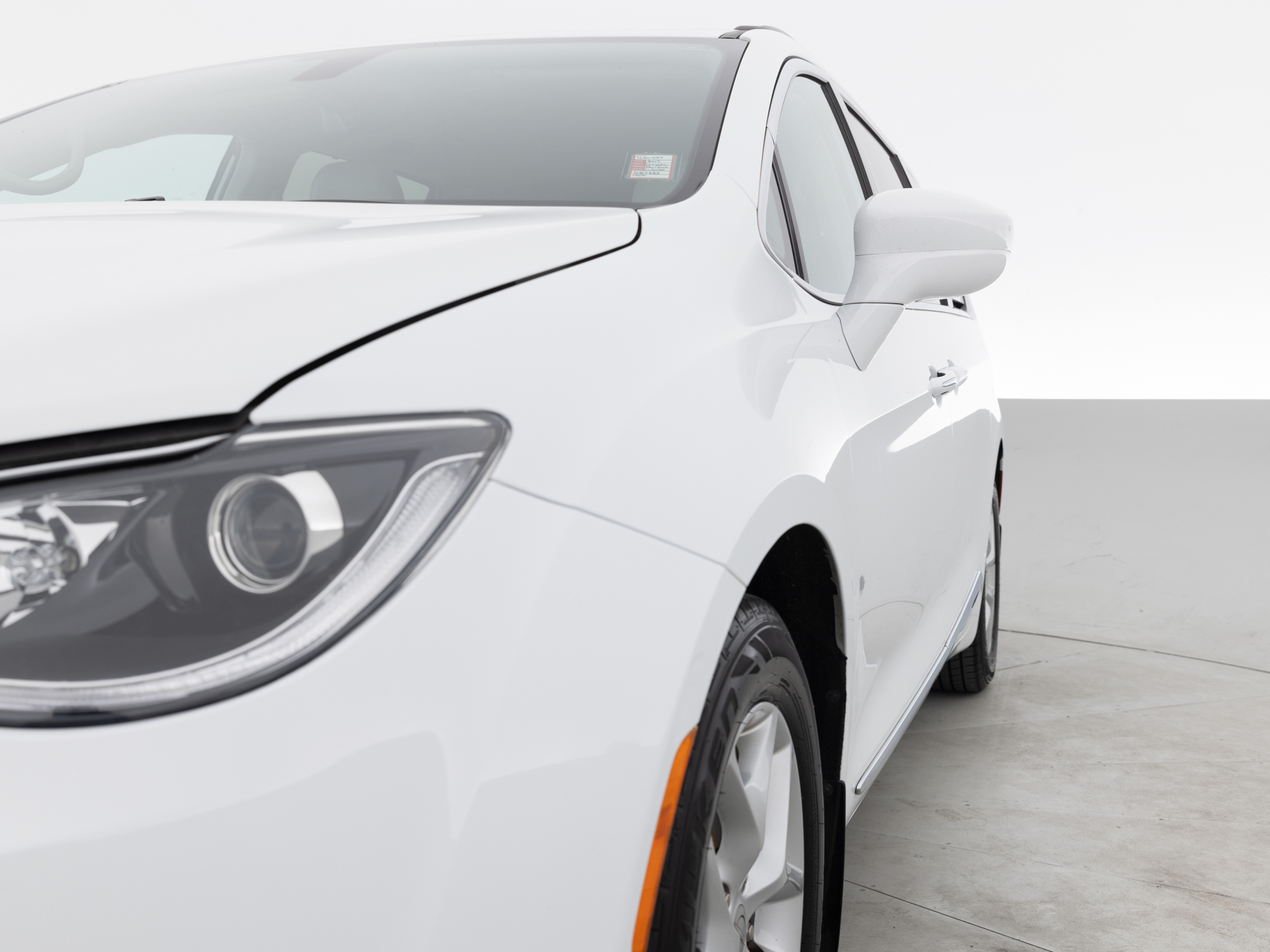Used White Chrysler Pacifica Touring for Sale