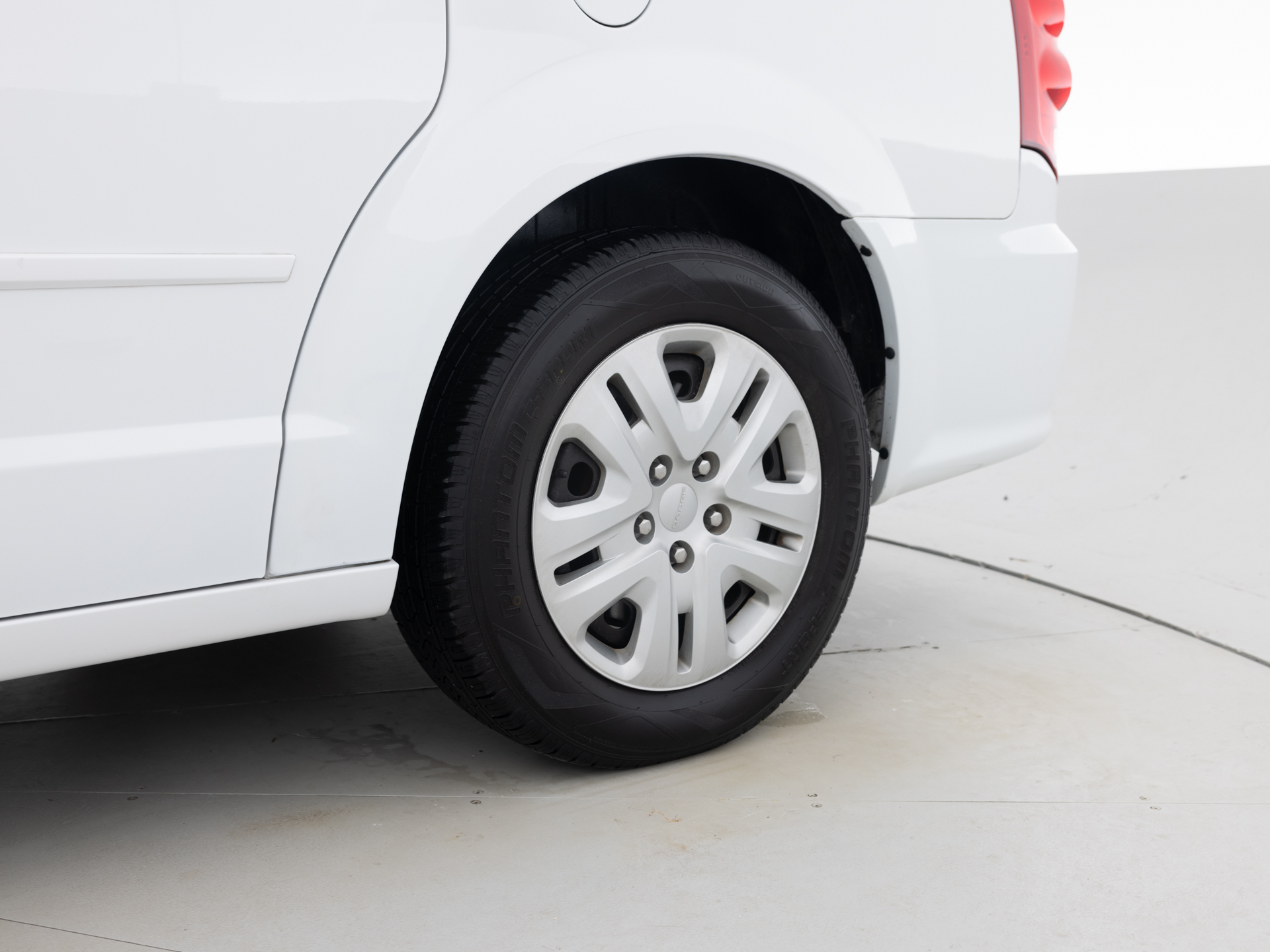 Used White Dodge Caravan SE-10 for Sale