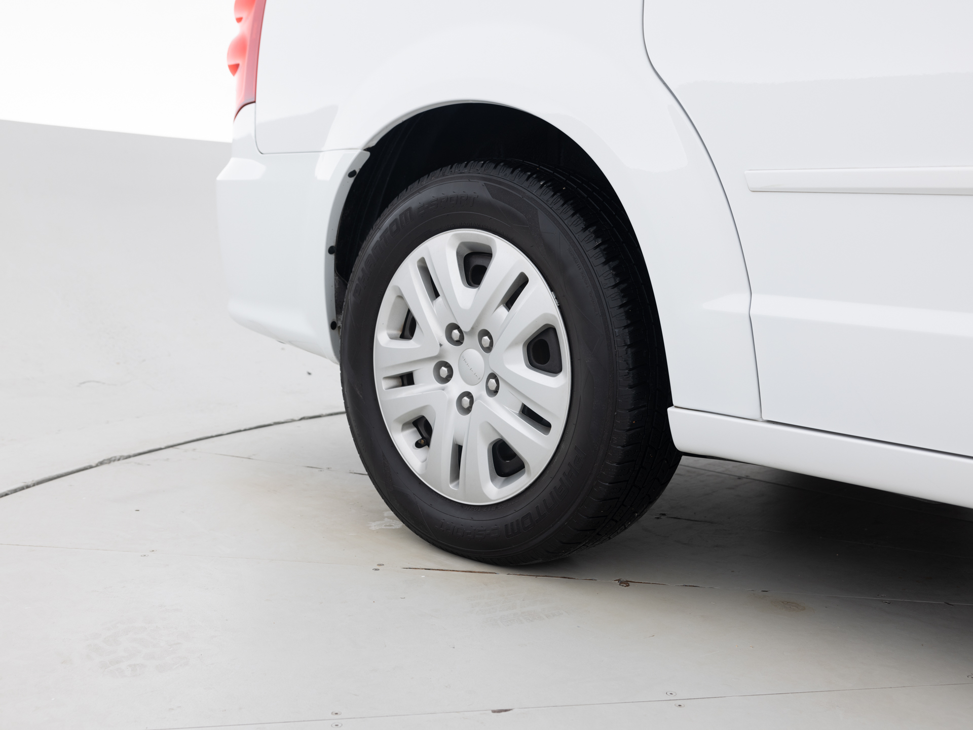 Used White Dodge Caravan SE-11 for Sale