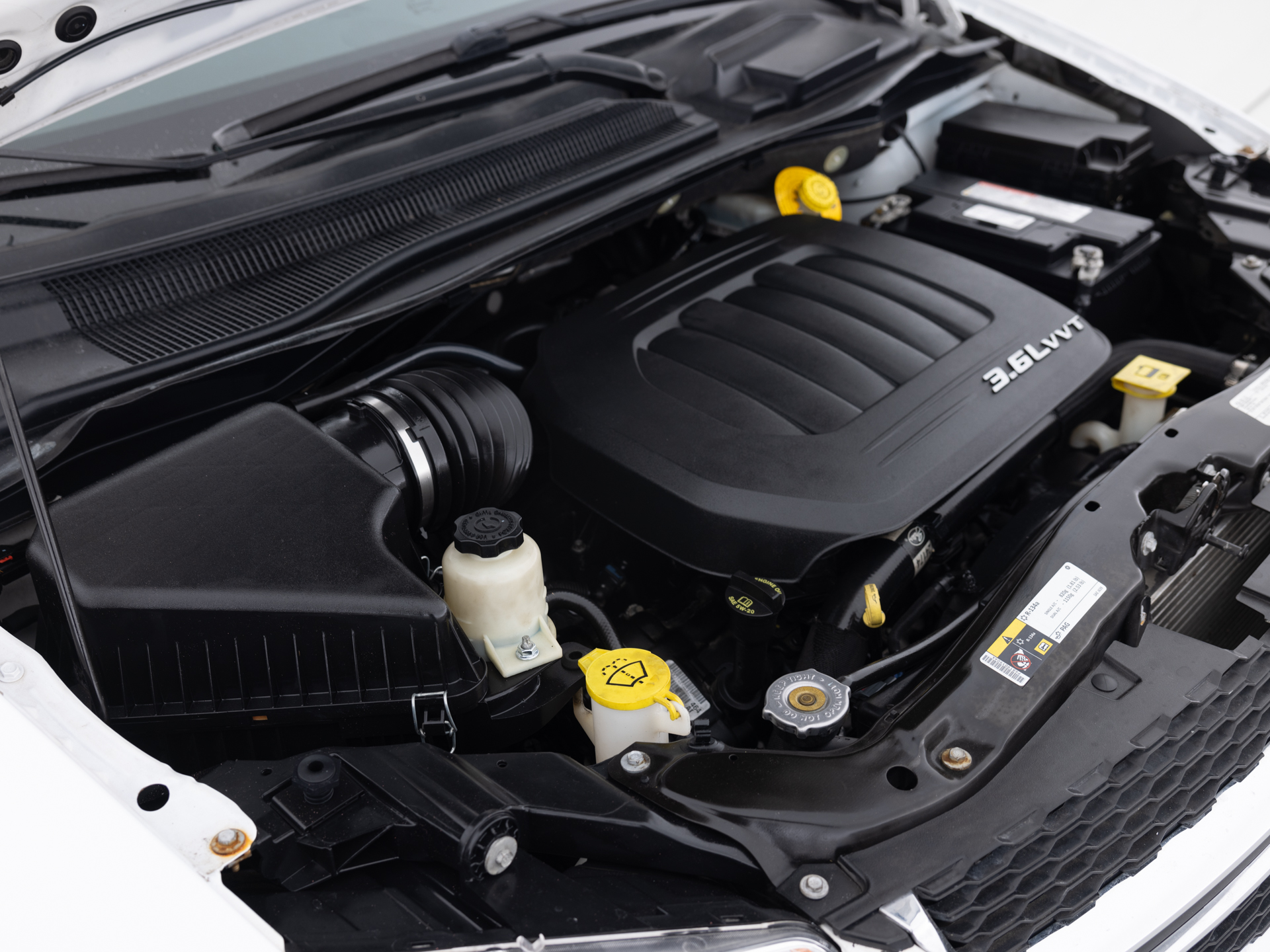 Used White Dodge Caravan SE-31 for Sale