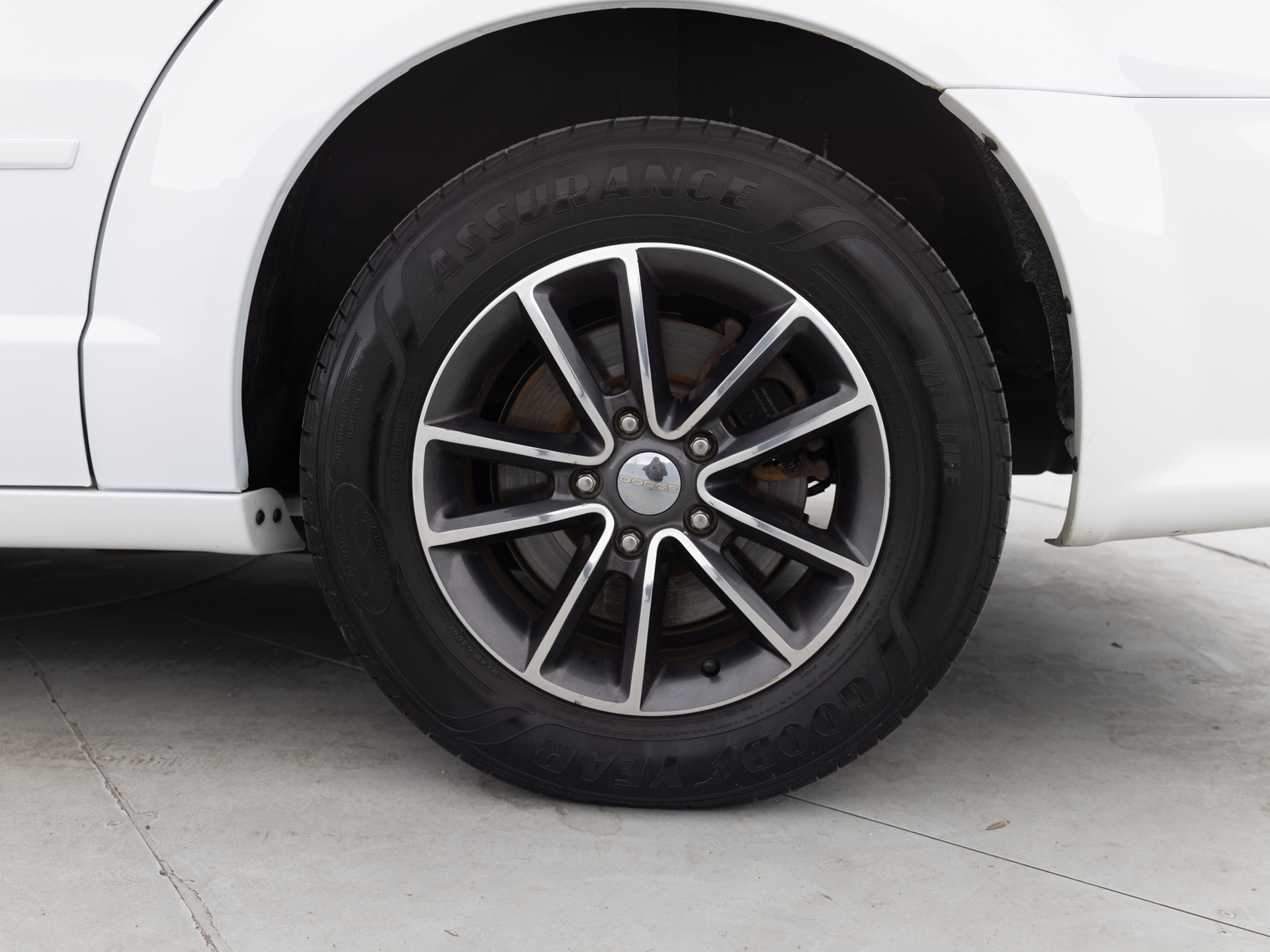 Used White Dodge Grand Caravan-10 for Sale