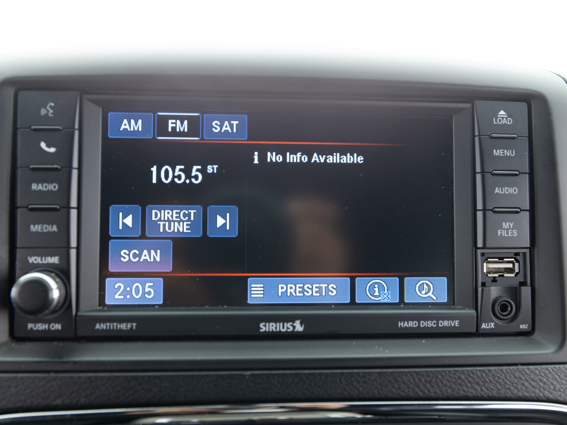 Used White Dodge Grand Caravan-25 for Sale