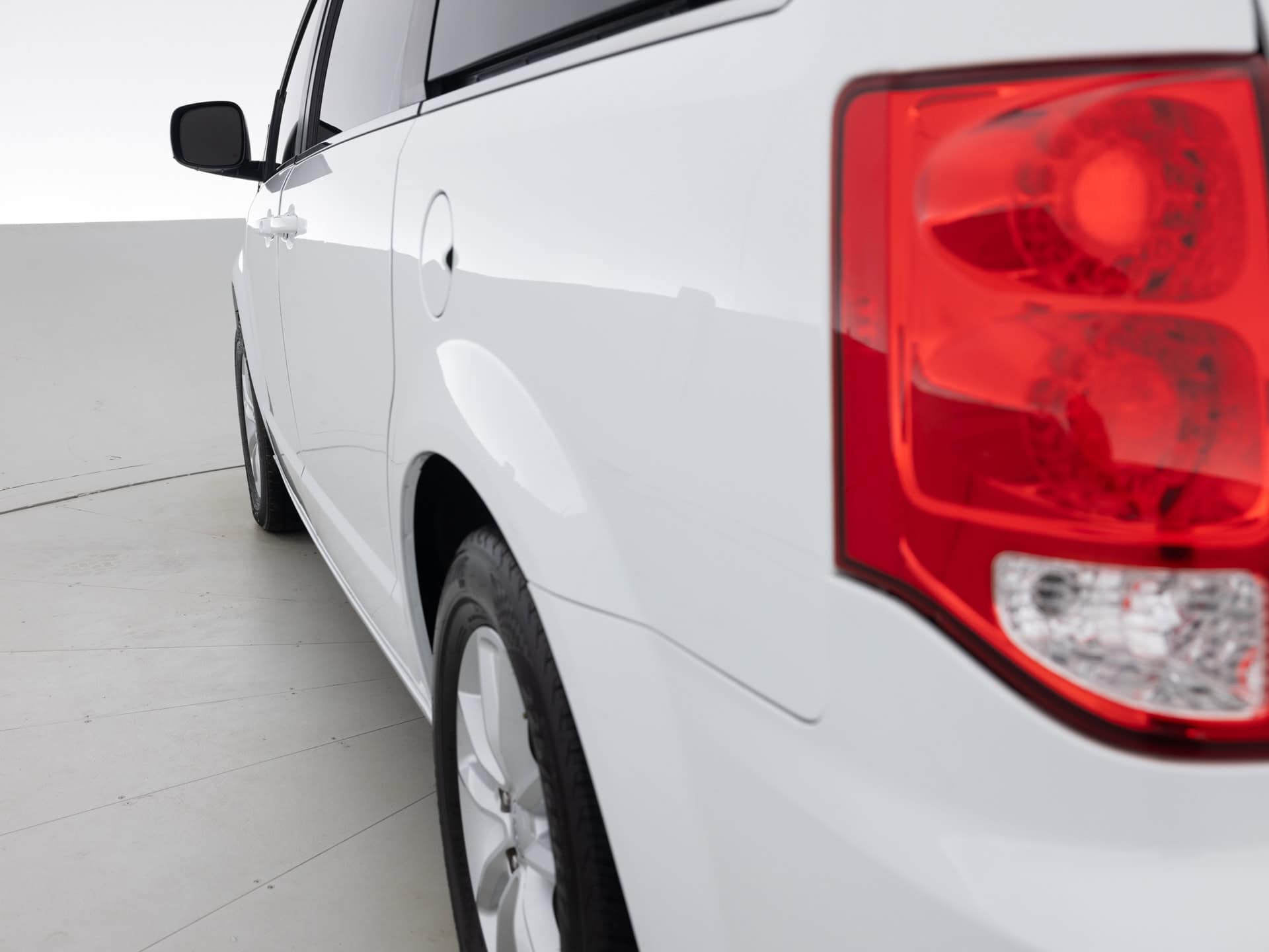 Used White Dodge Grand Caravan SX7_-6 for Sale