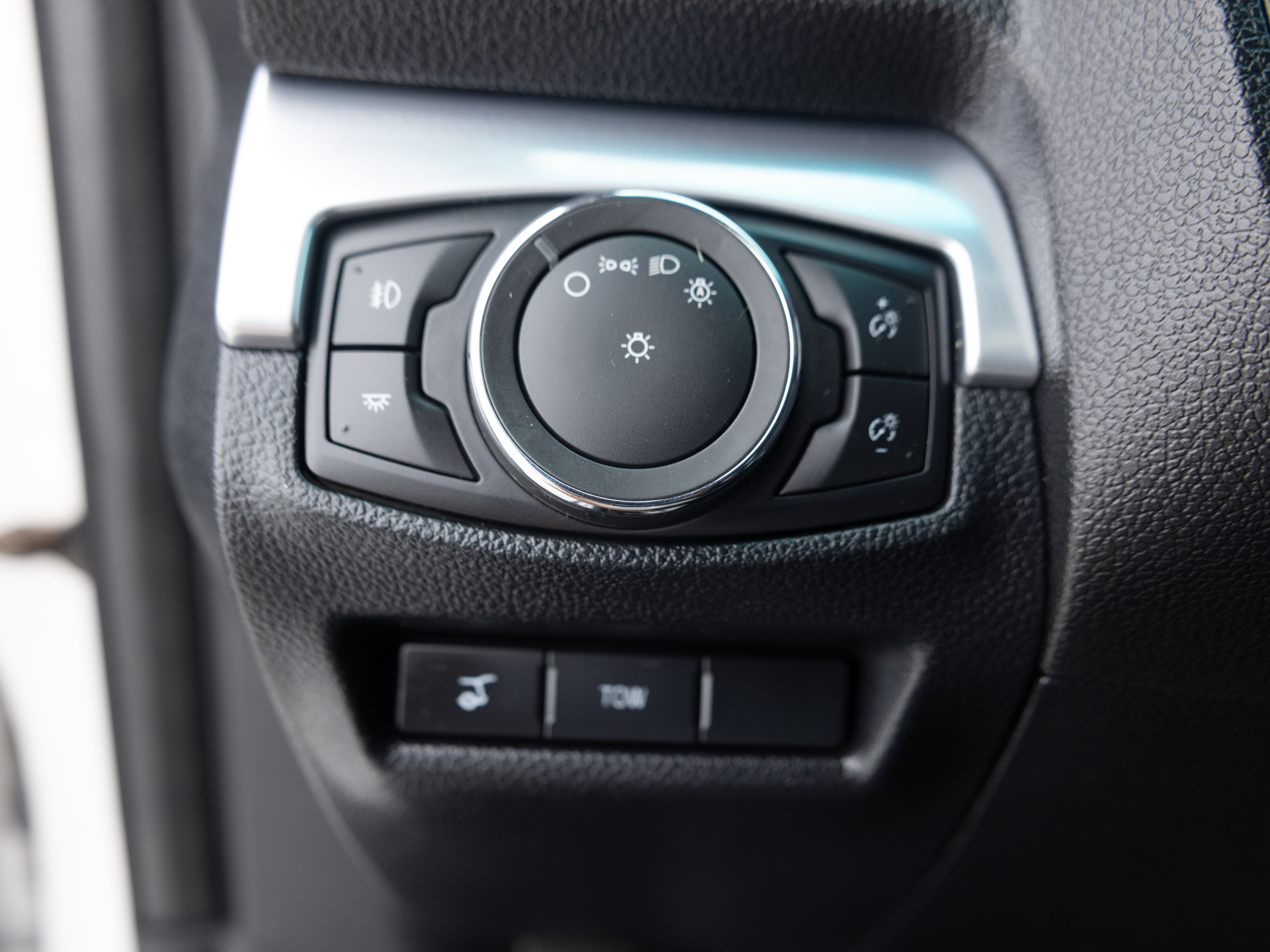 Used White Ford Explorer-29 for Sale