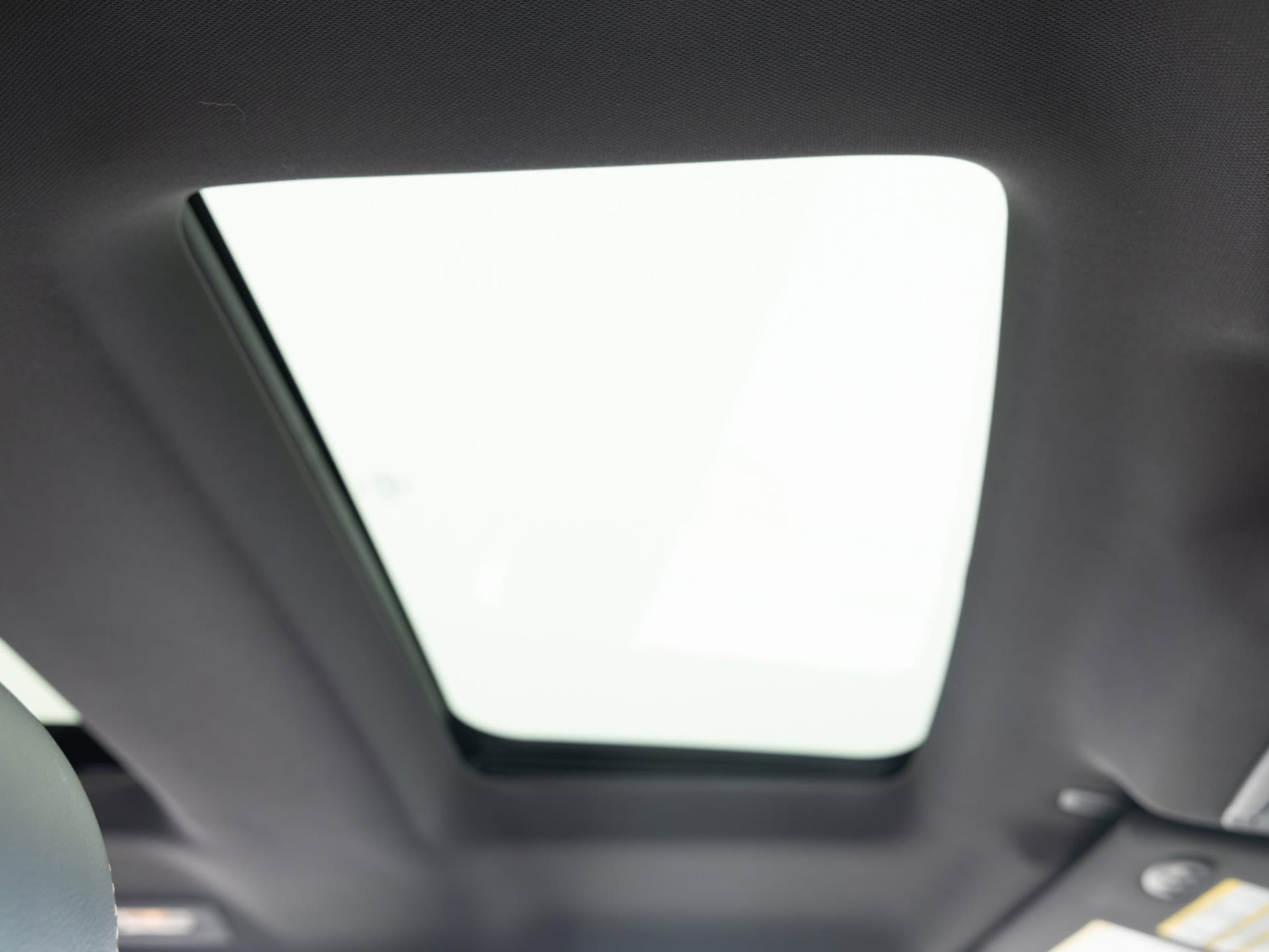 Used White Ford Explorer_-24 for Sale