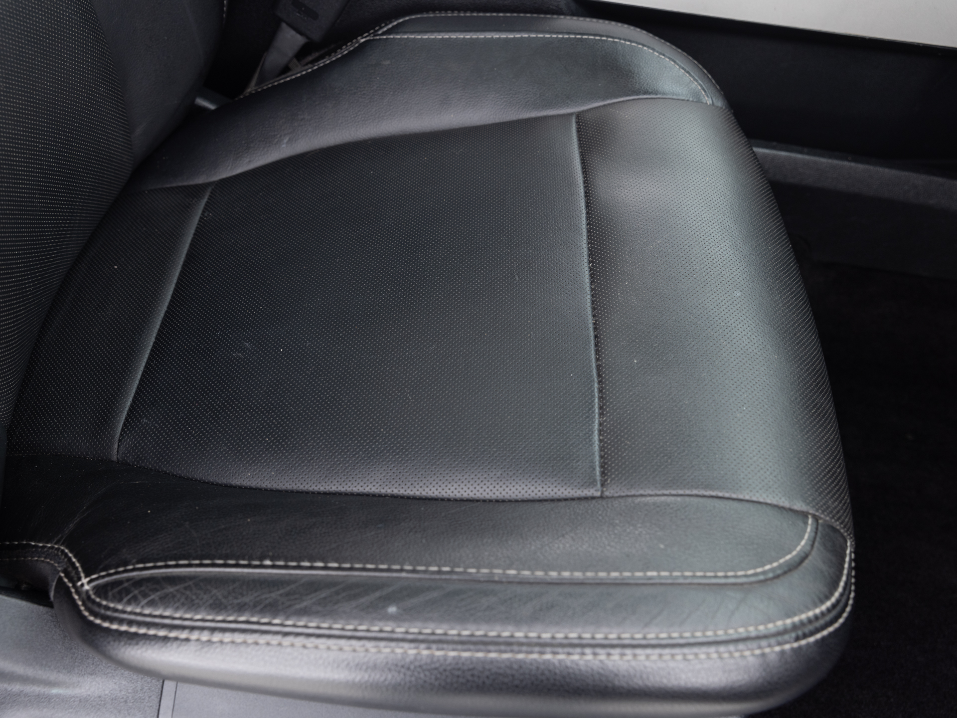 Used White Ford F150 Lariat-21 for Sale