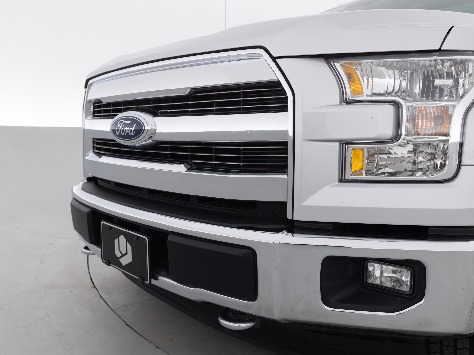 Used White Ford F150 Lariat-8 for Sale