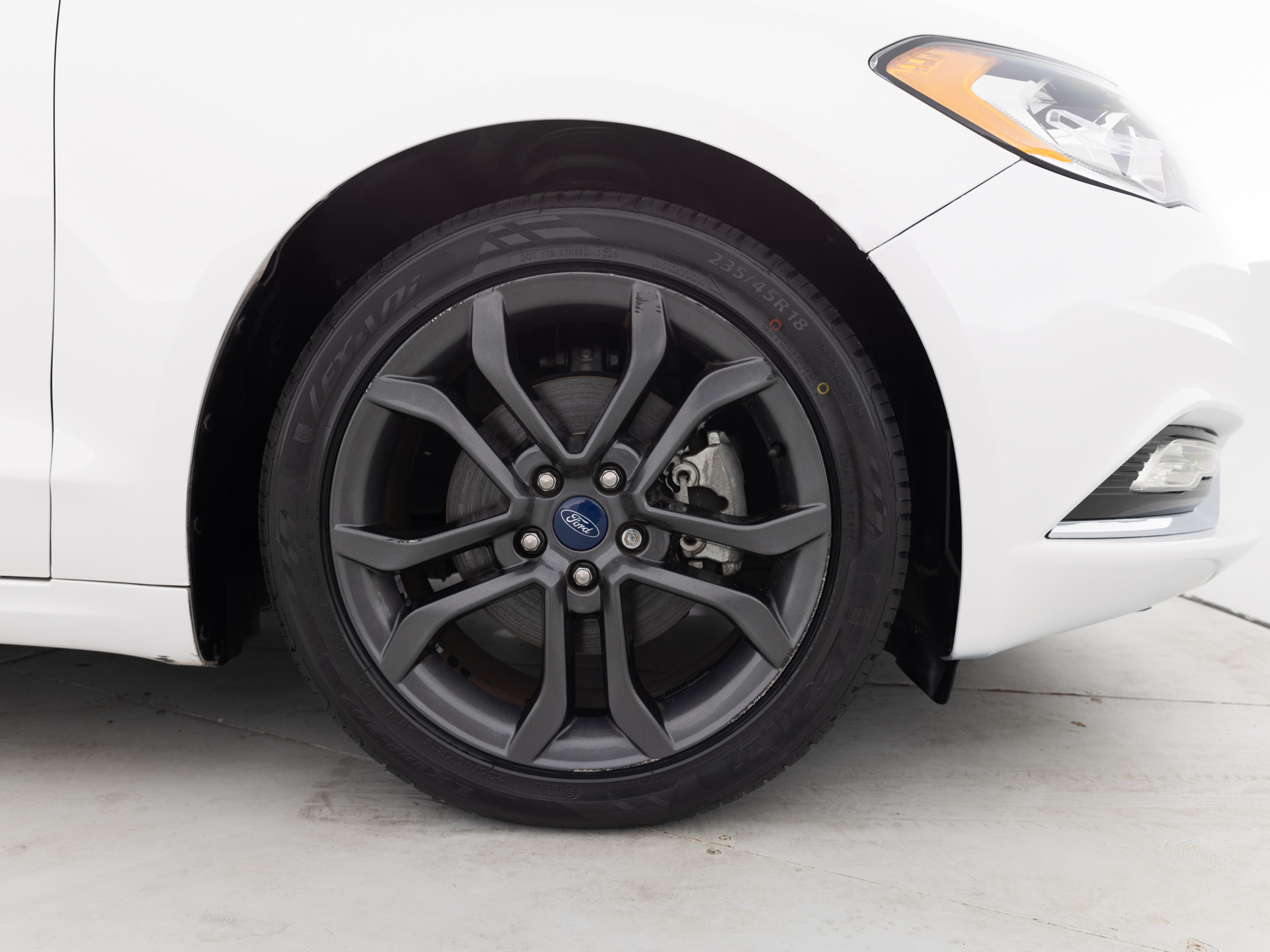 Used White Ford Fusion SE-11 for Sale