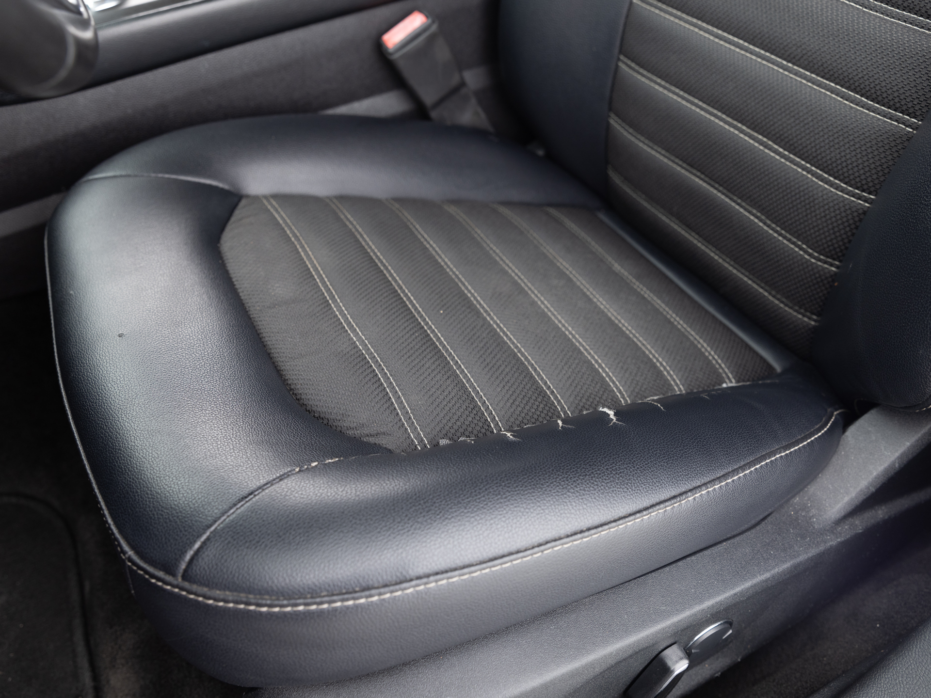 Used White Ford Fusion SE-13 for Sale