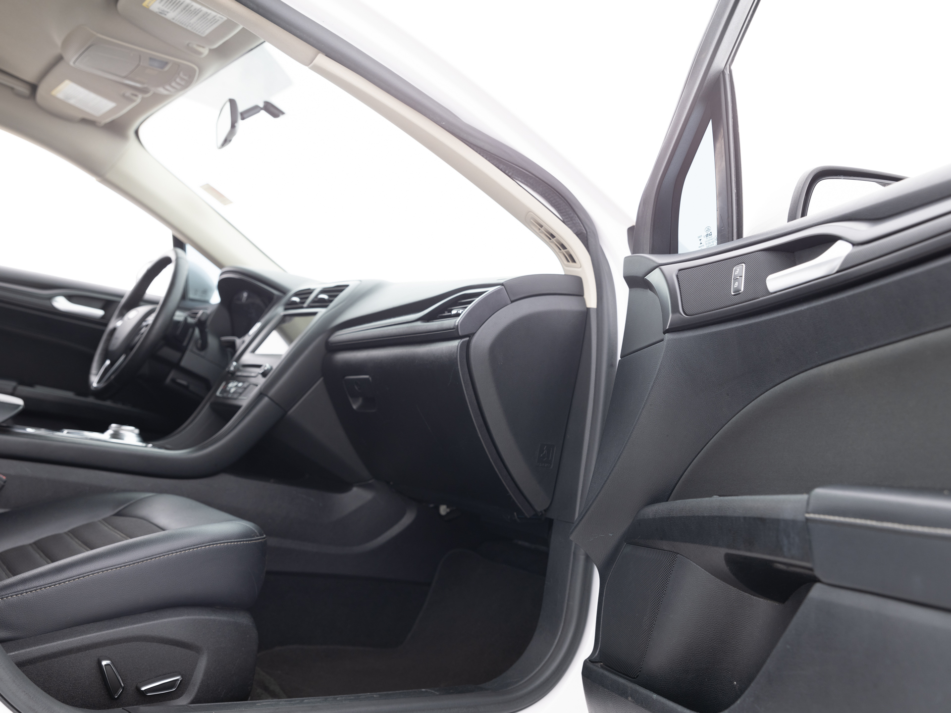 Used White Ford Fusion SE-20 for Sale
