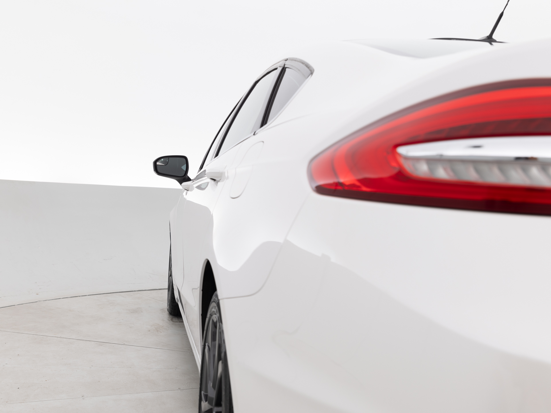 Used White Ford Fusion SE-6 for Sale
