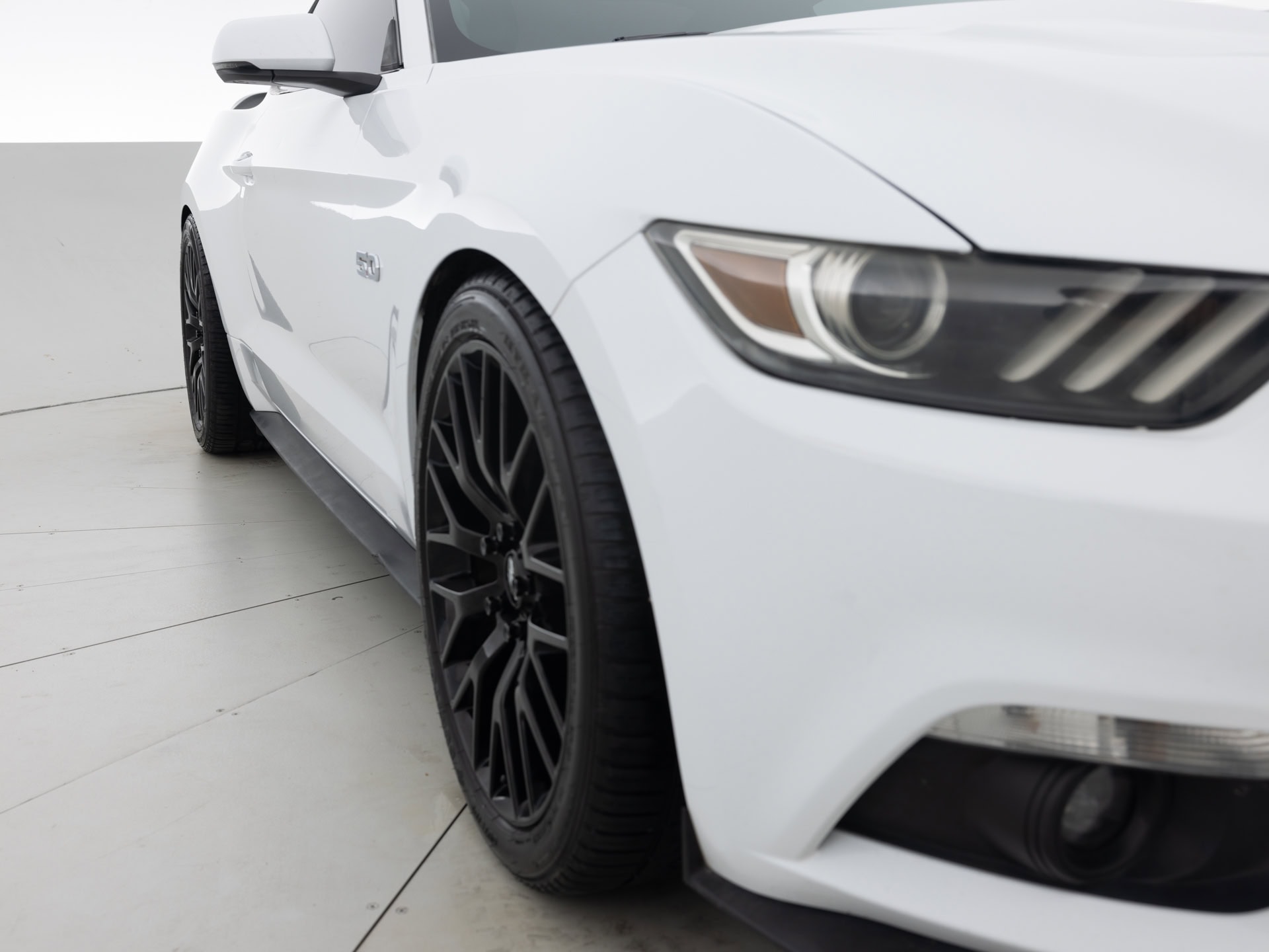 Used White Ford Mustang GT Prem-4 for Sale