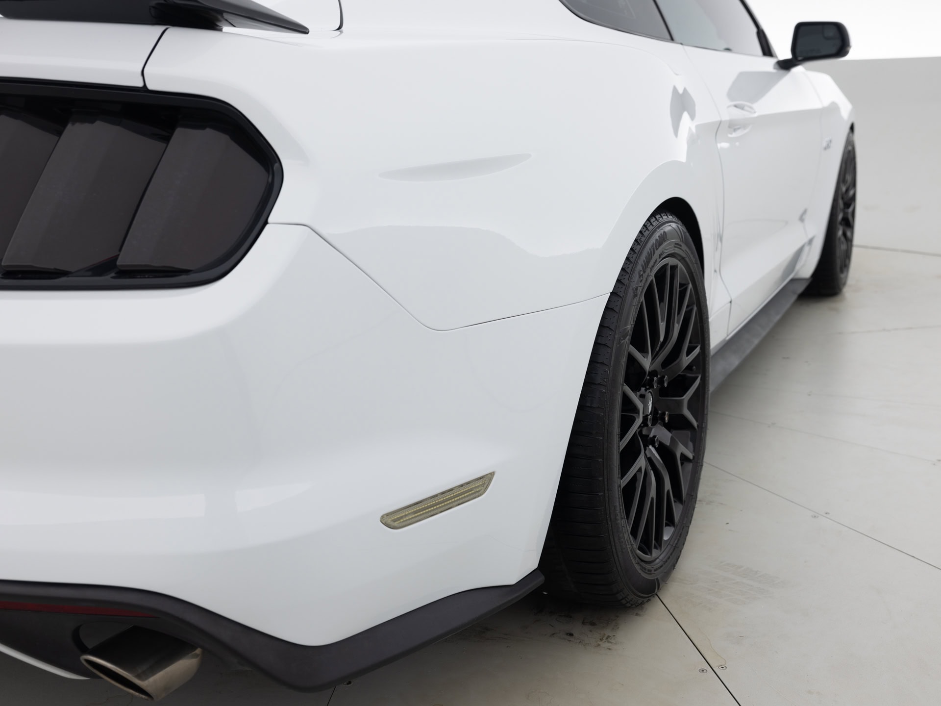 Used White Ford Mustang GT Prem-5 for Sale