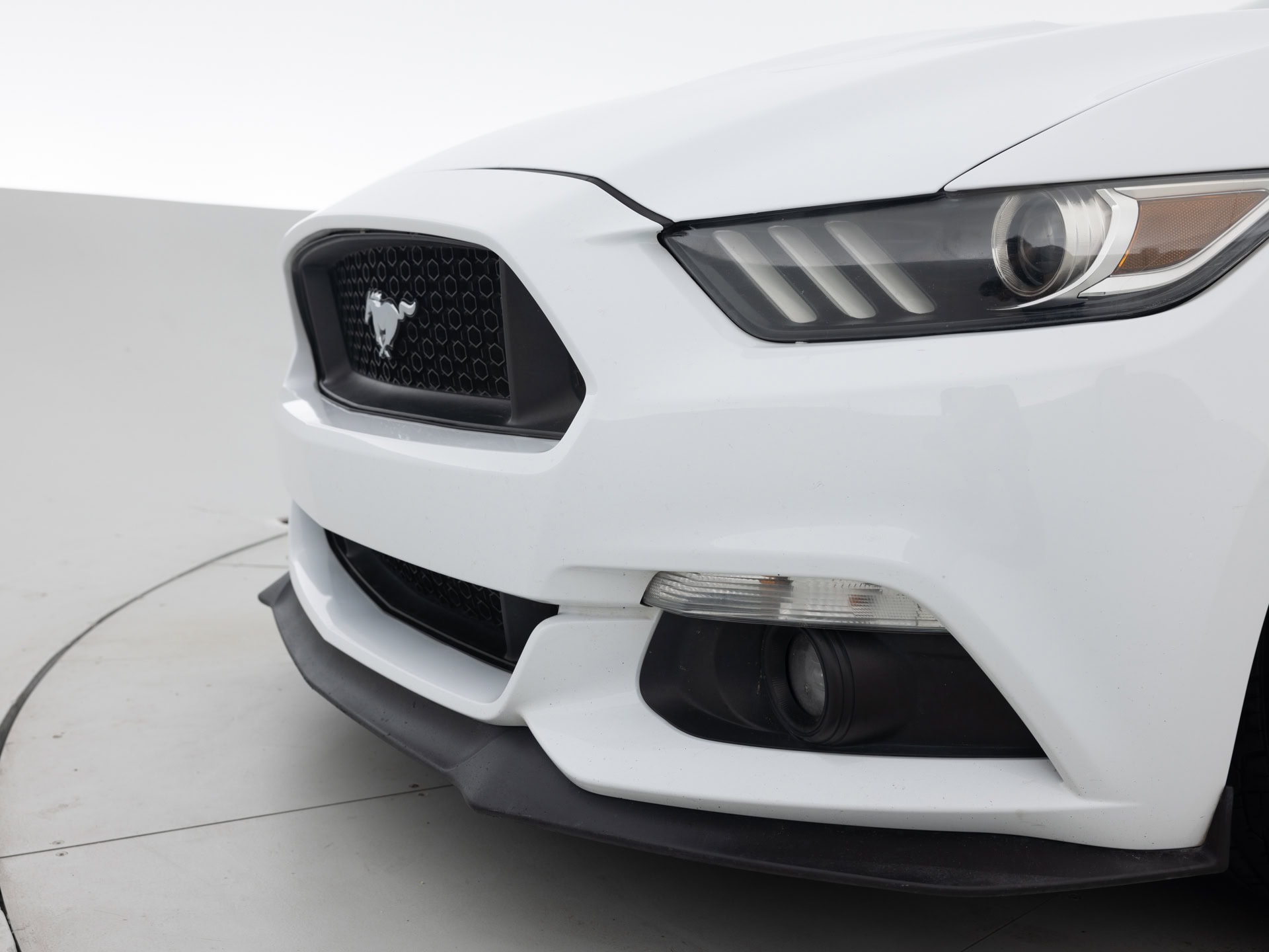 Used White Ford Mustang GT Prem-7 for Sale