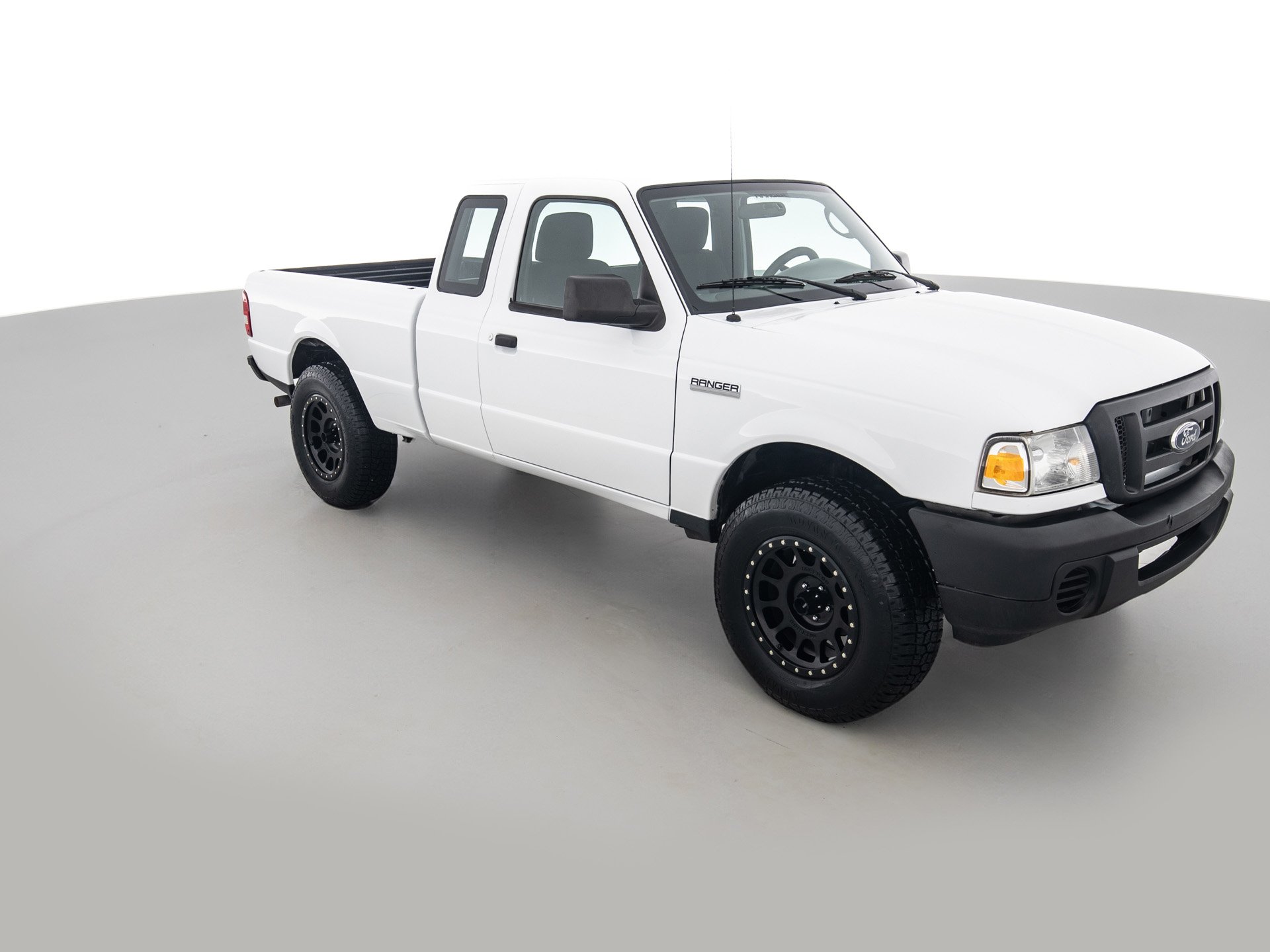 white ford ranger xl 2