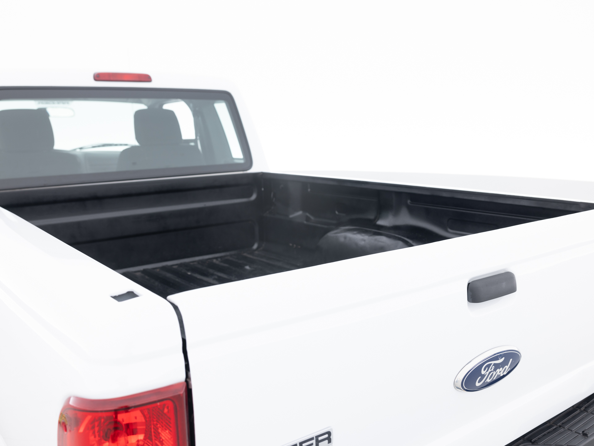 white ford ranger xl 33