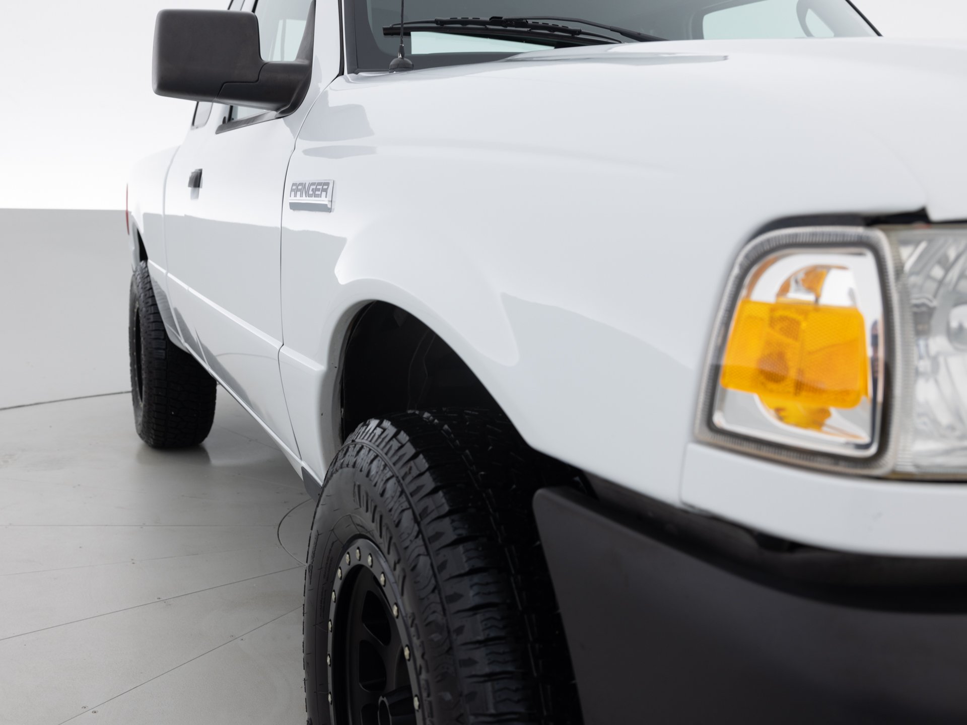 white ford ranger xl 4