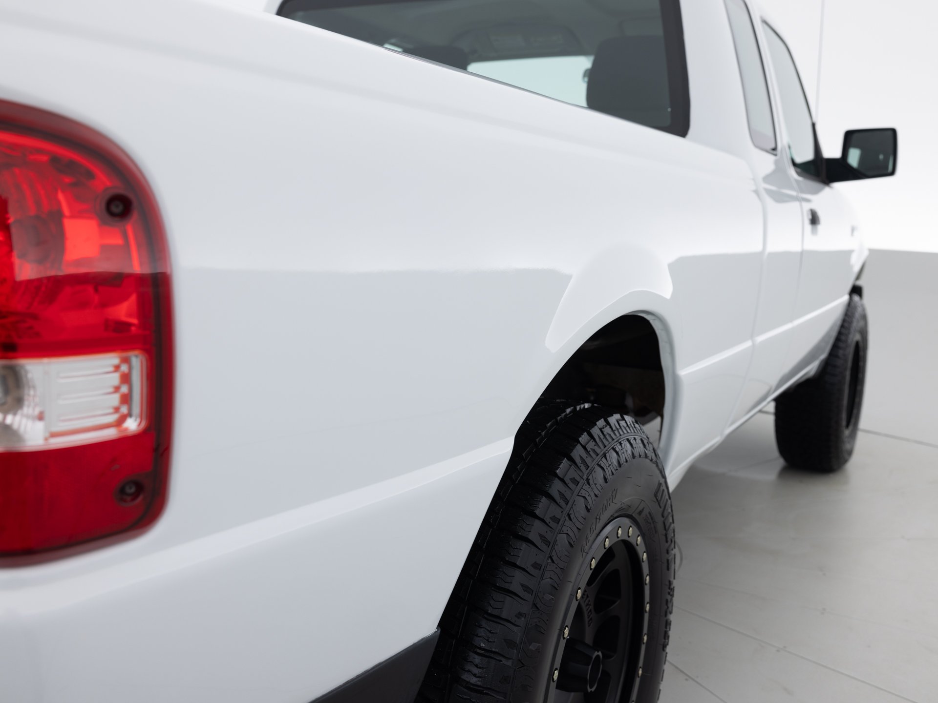 white ford ranger xl 5