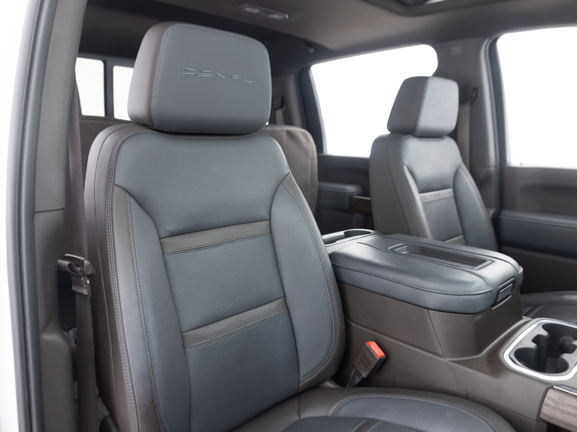 Used White GMC Sierra 2500-22 for Sale