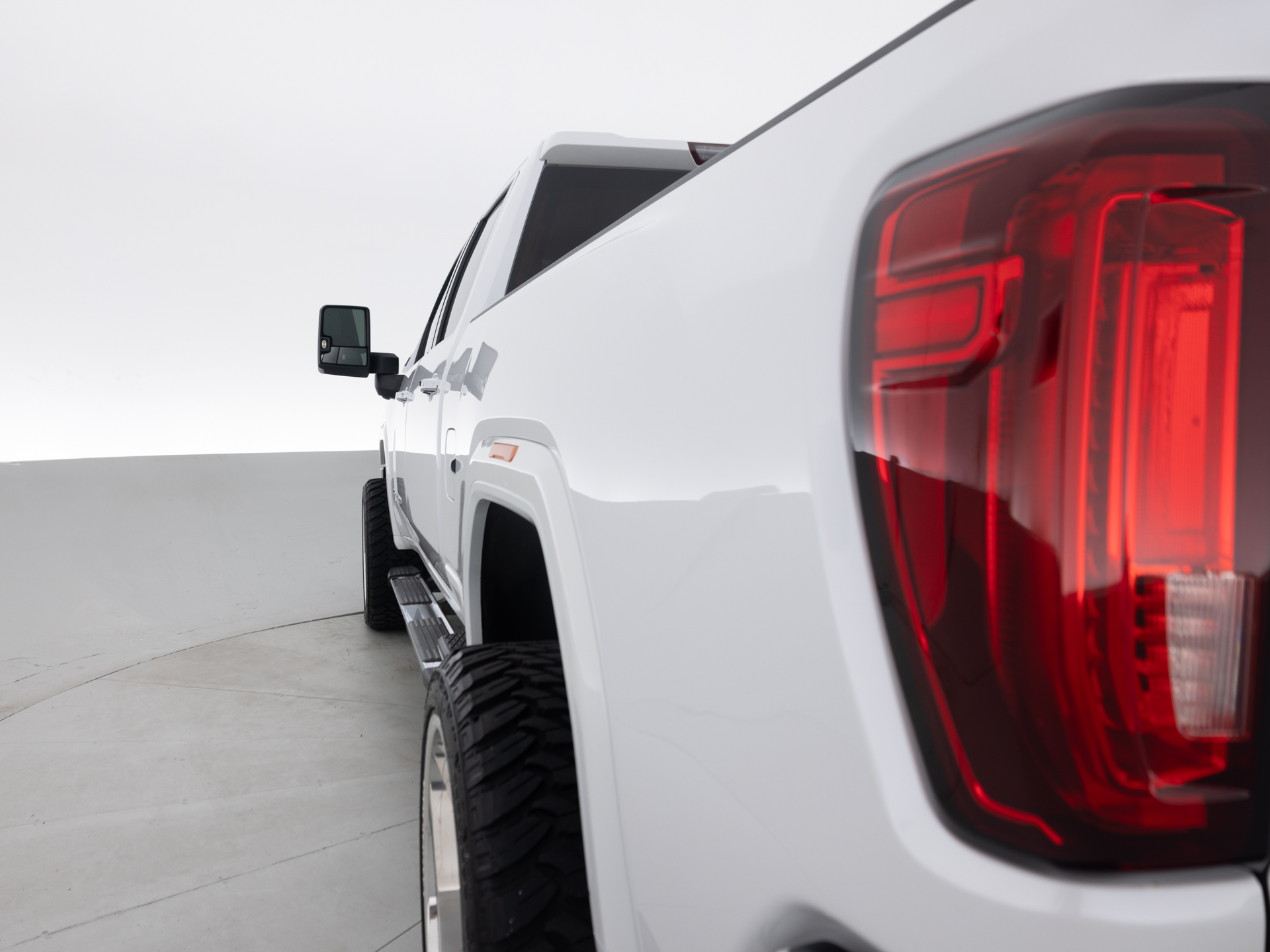 Used White GMC Sierra 2500-6 for Sale