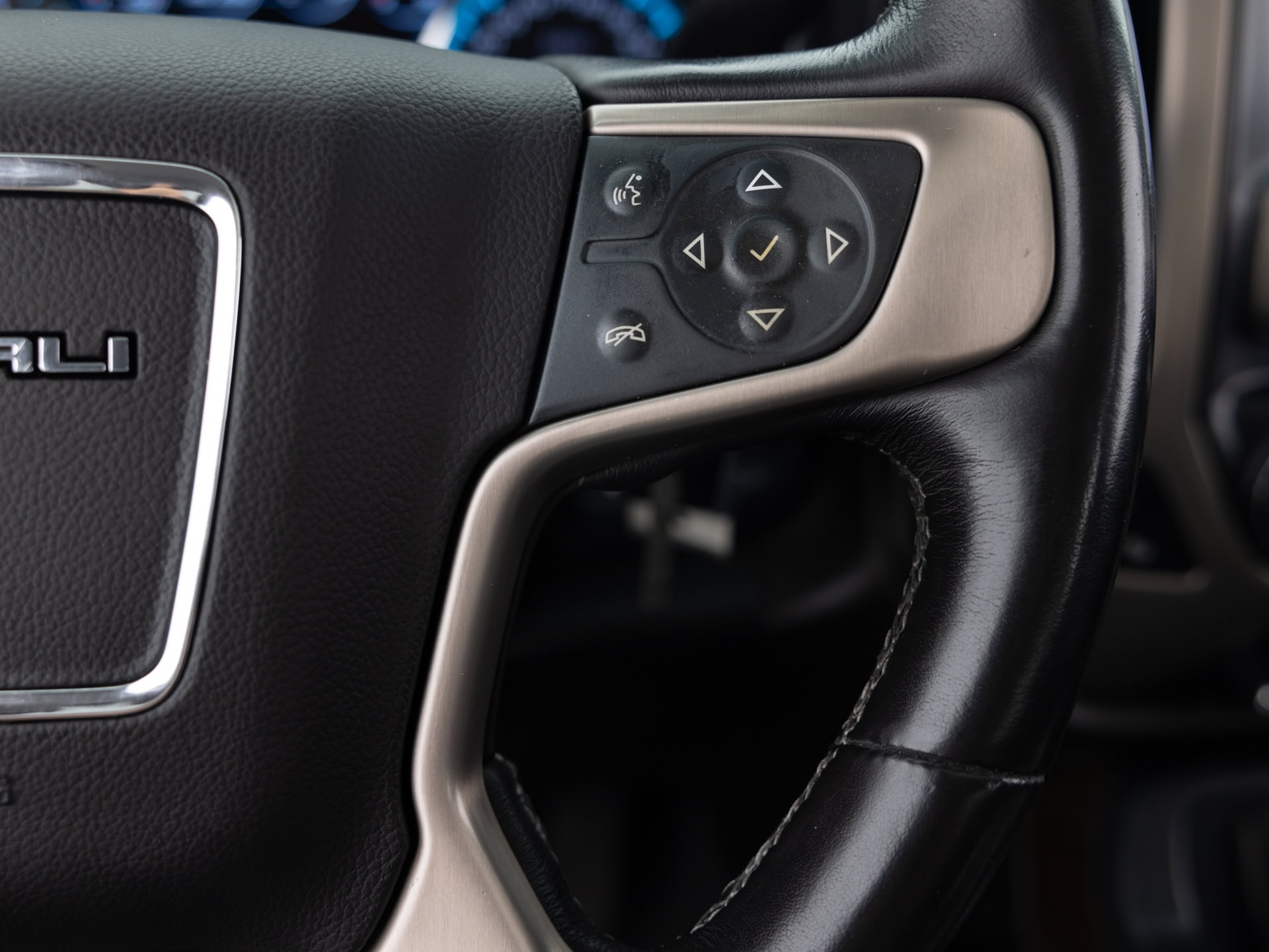 Used White GMC Sierra 2500HD Denali_-34 for Sale