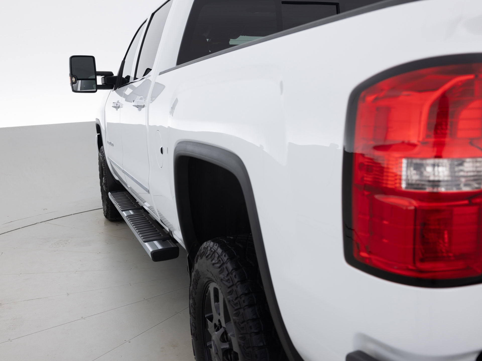 Used White GMC Sierra 2500HD Denali_-6 for Sale