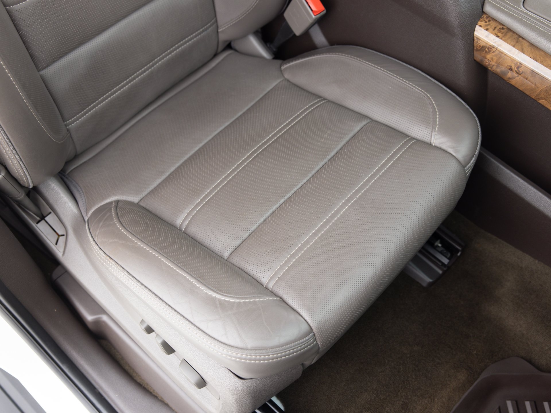 white gmc yukon denali 15