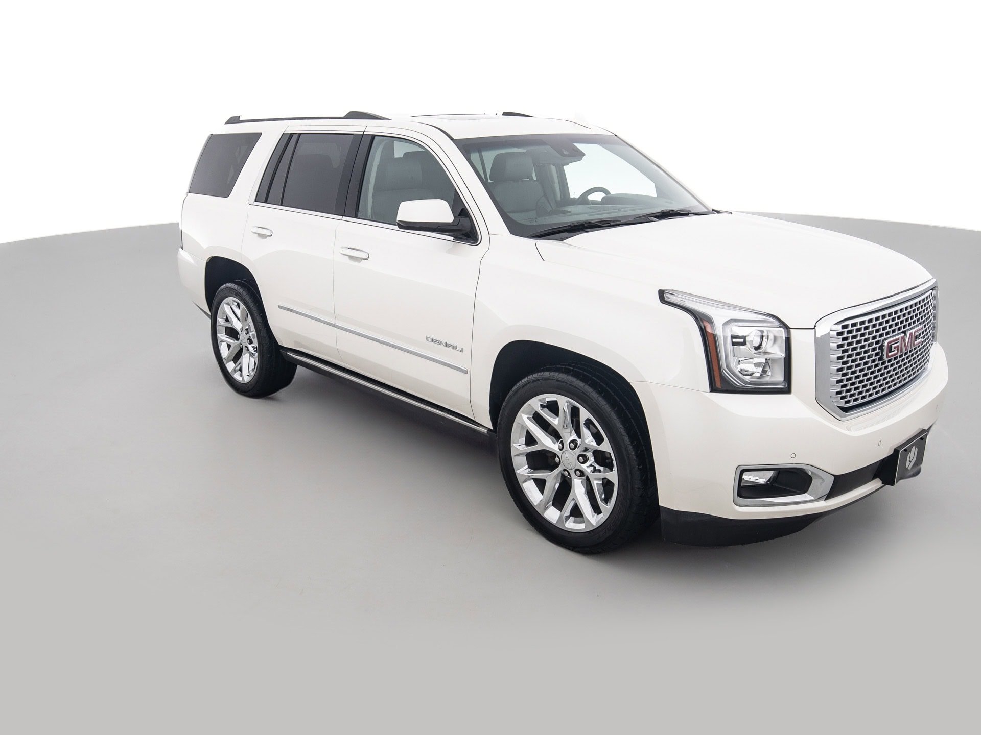 white gmc yukon denali 2