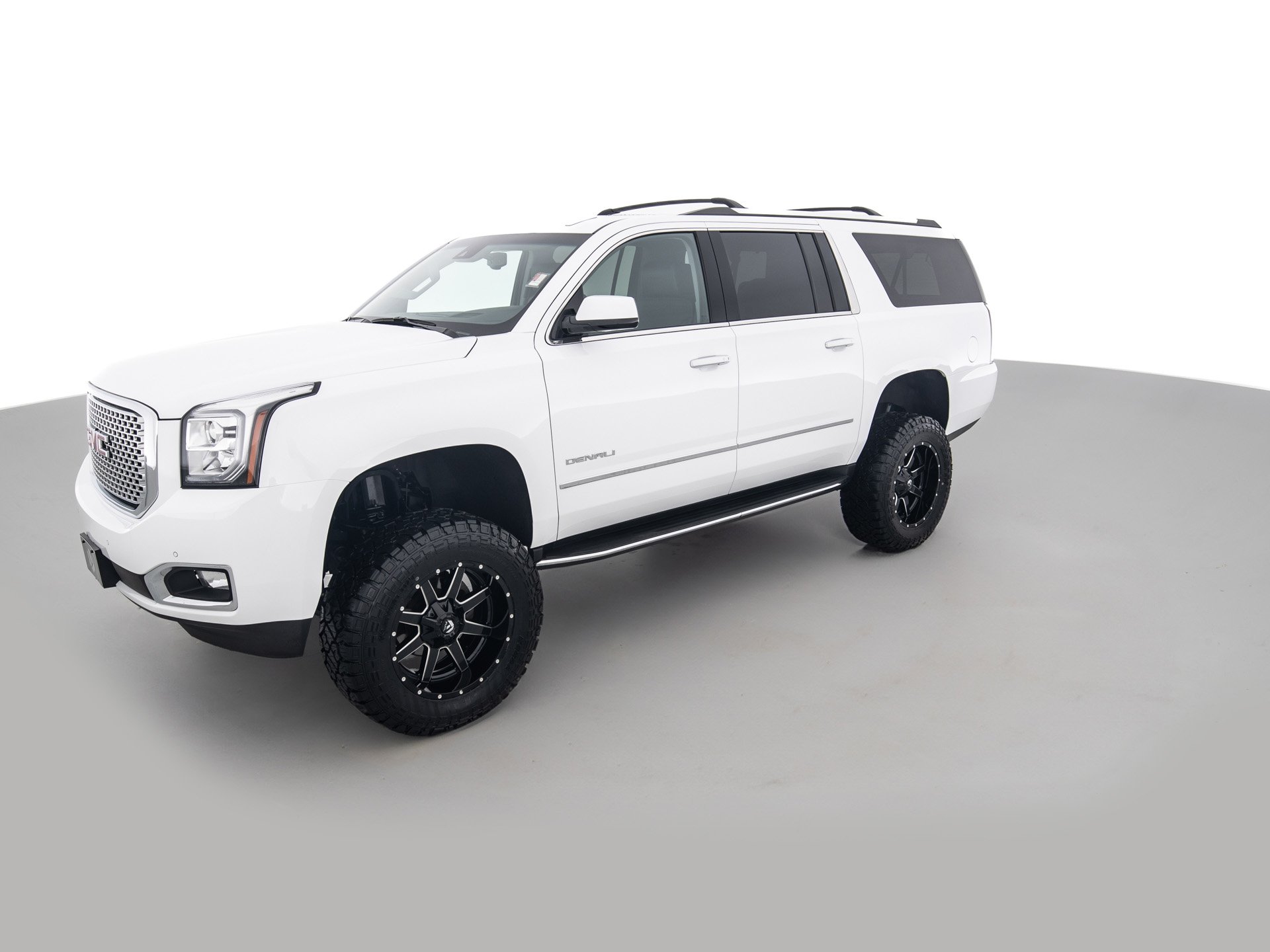 white gmc yukon xl 8