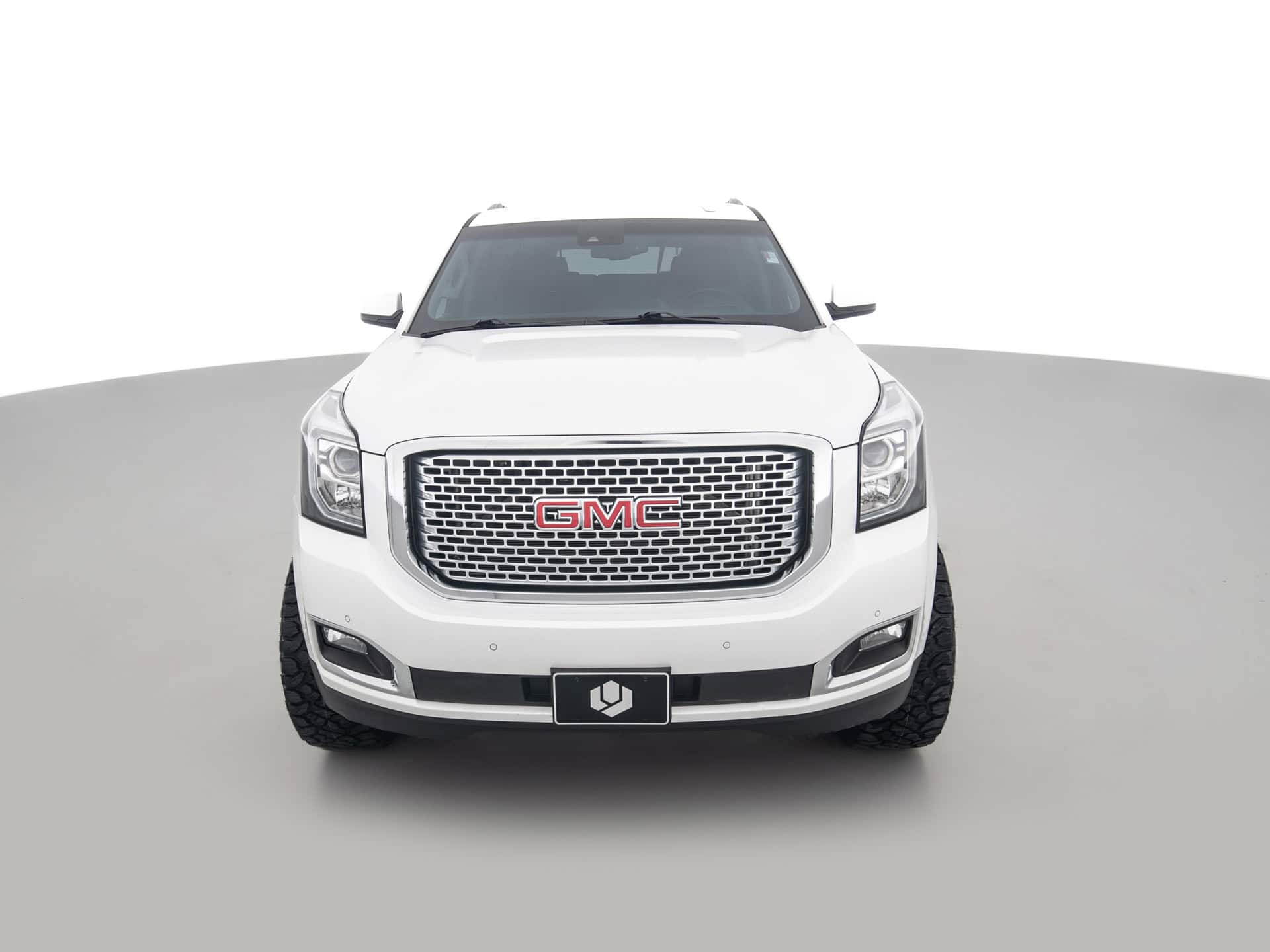 white gmc yukon xl denali