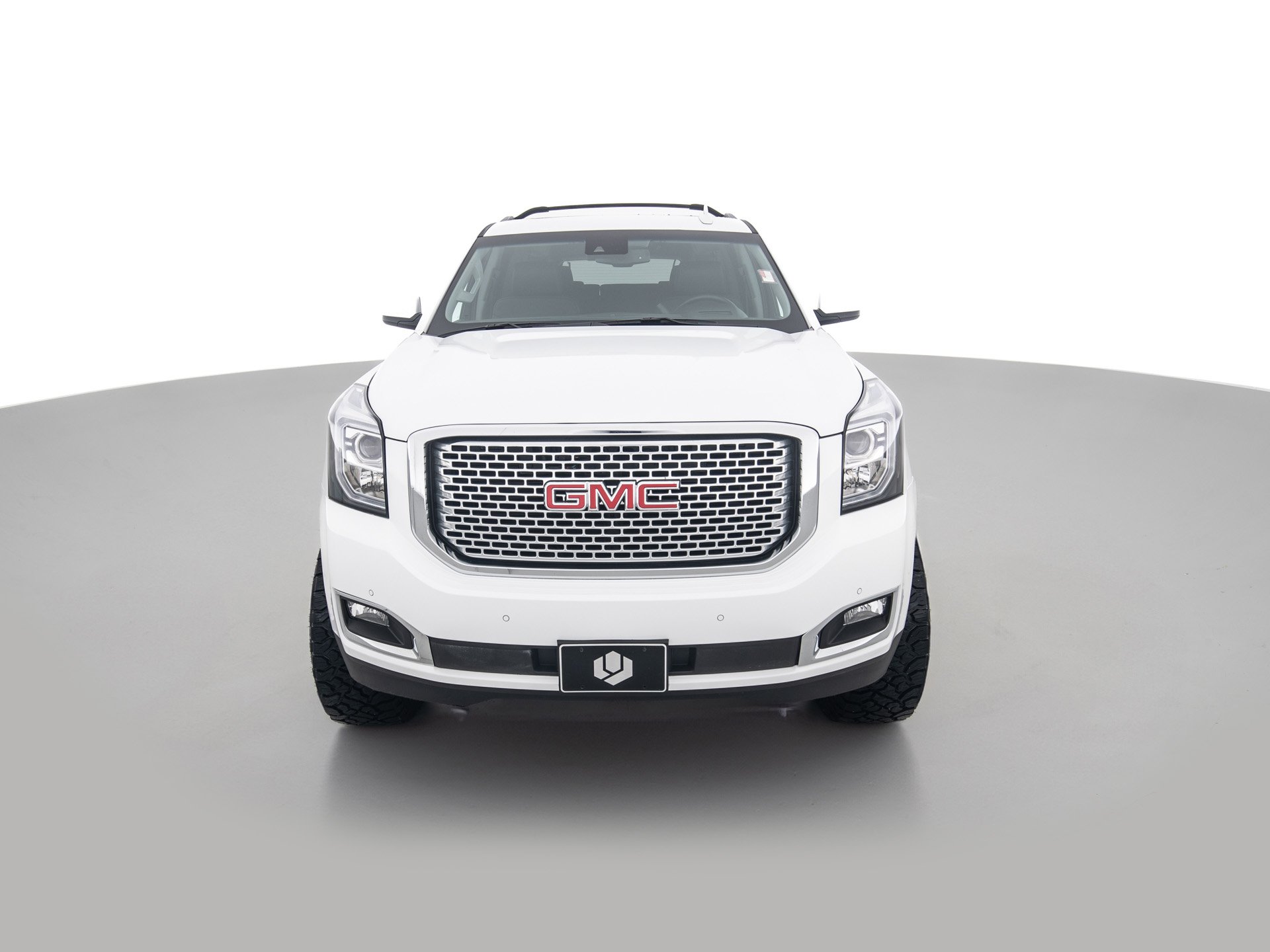 white gmc yukon xl