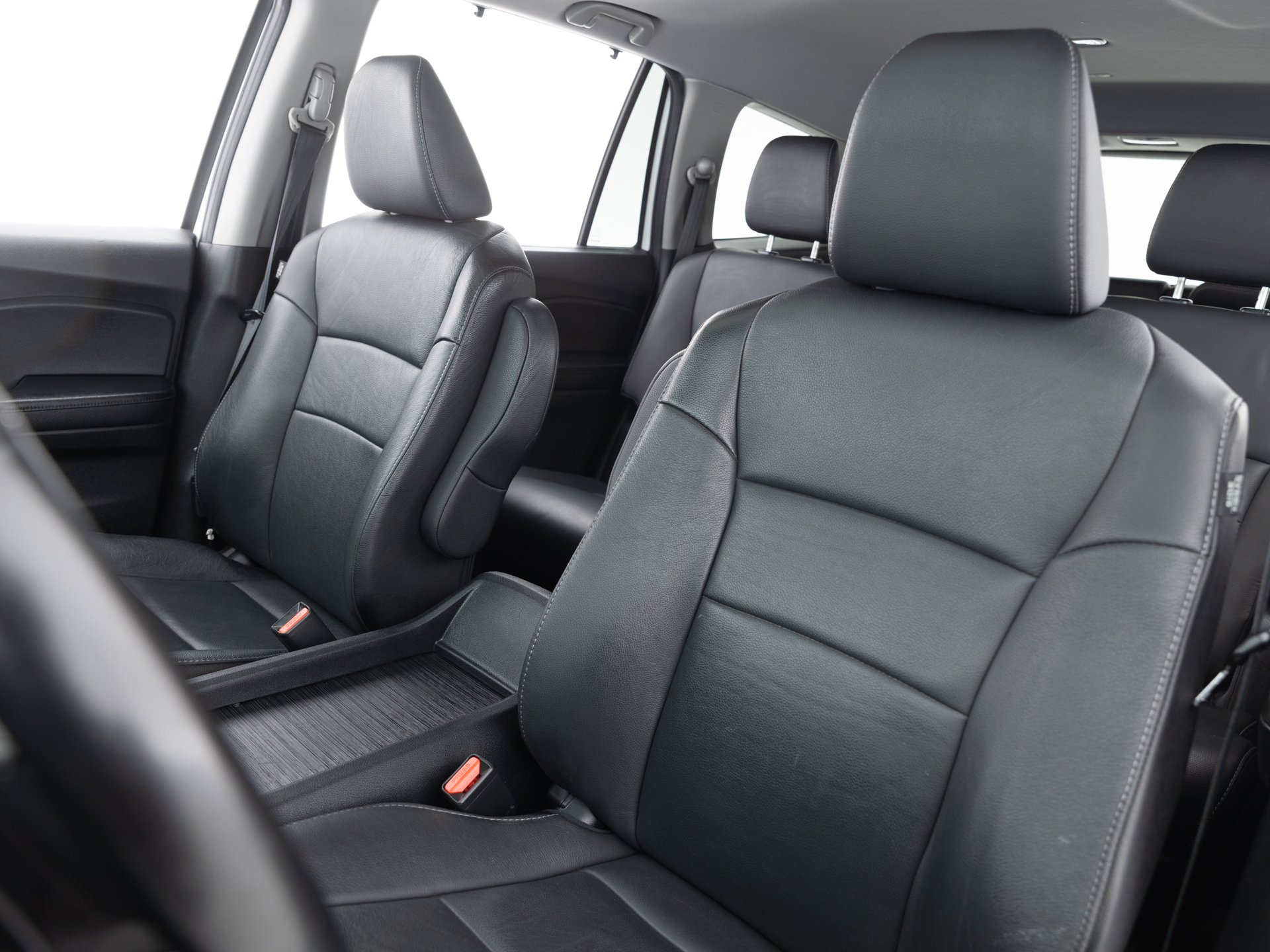 Used White Honda Pilot-12 for Sale
