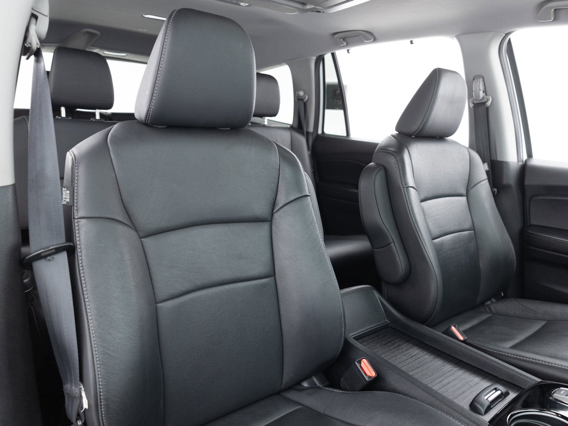Used White Honda Pilot-16 for Sale