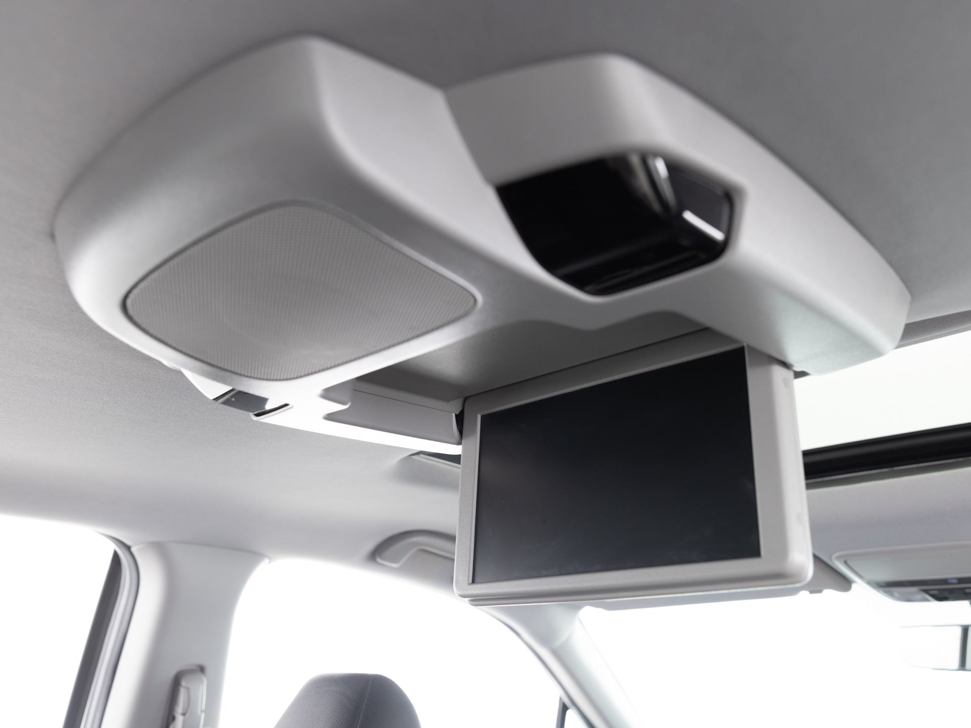 Used White Honda Pilot-23 for Sale