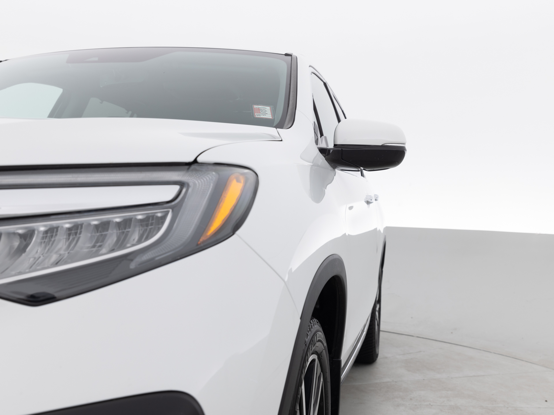 Used White Honda Pilot for Sale
