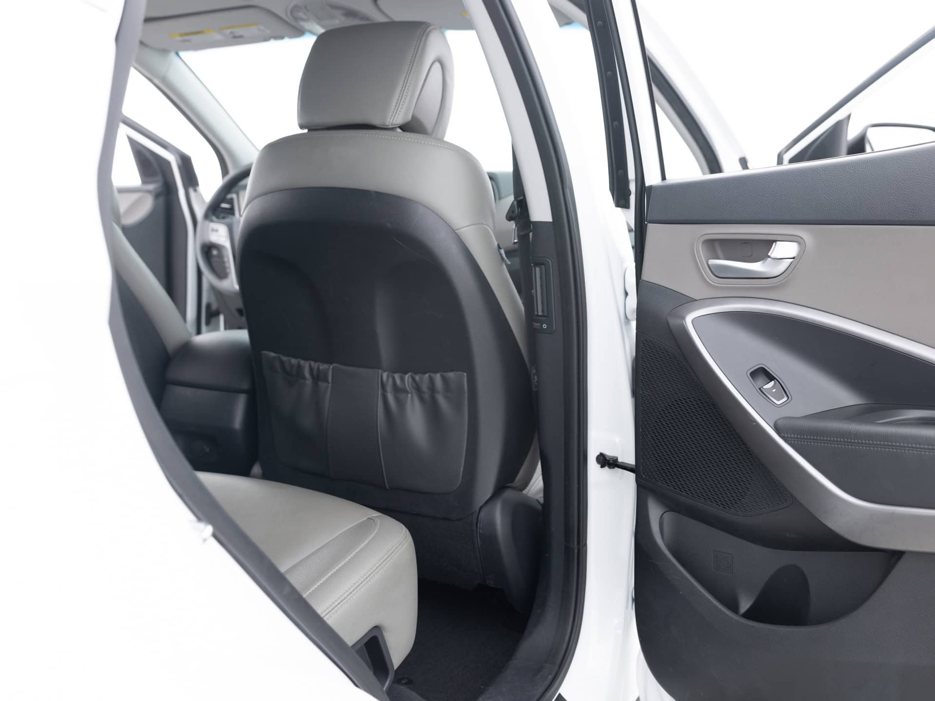 Used White Hyundai Santa Fe-21 for Sale