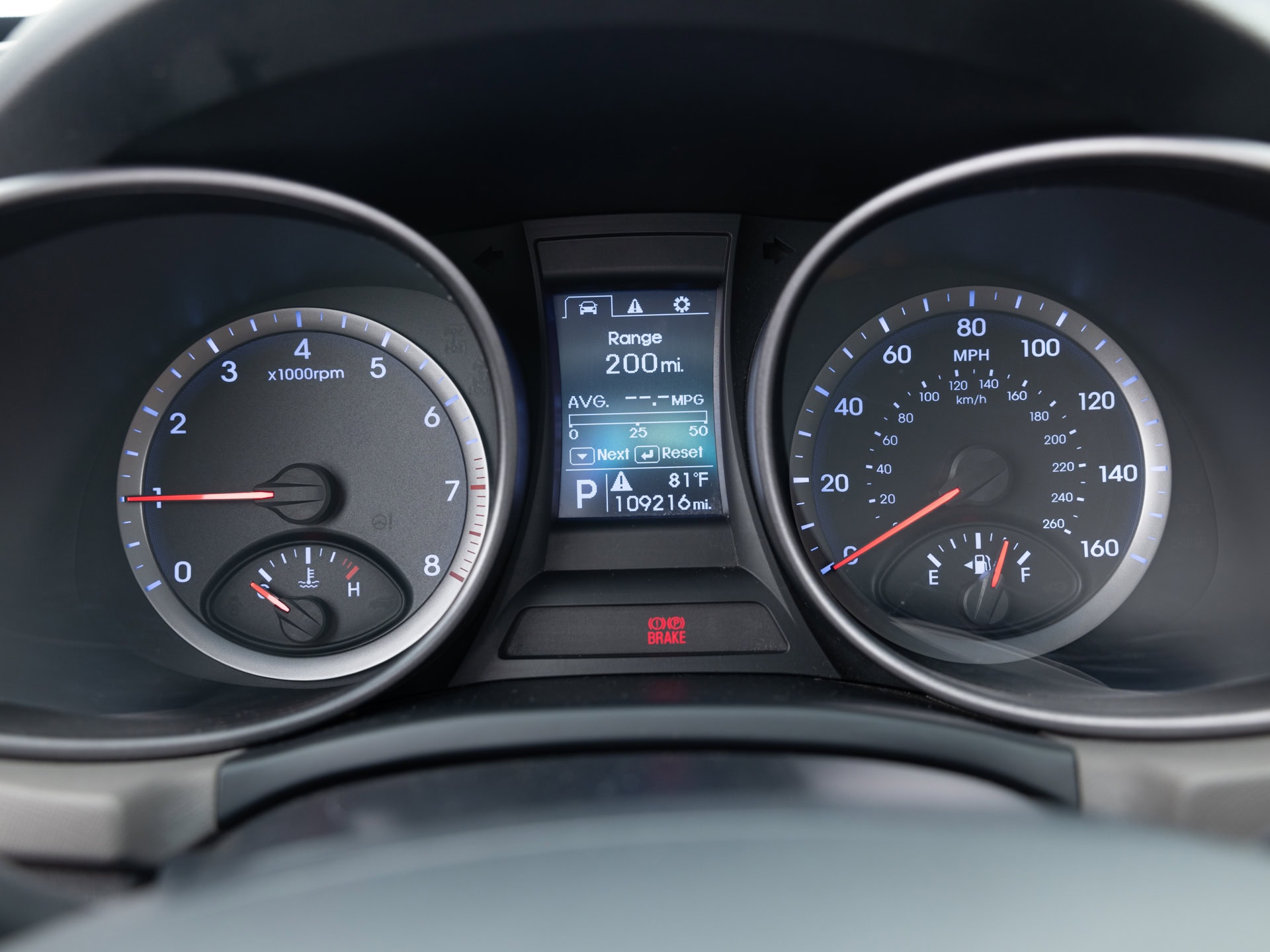 Used White Hyundai Santa Fe-22 for Sale